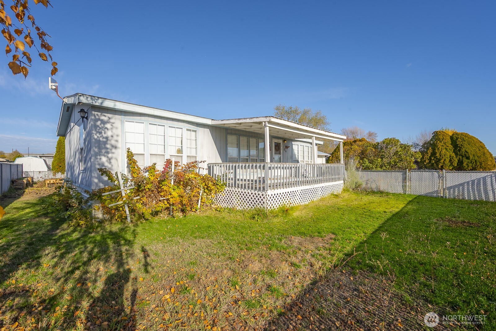 726 E Main Ave #24/25, Soap Lake, WA 98851