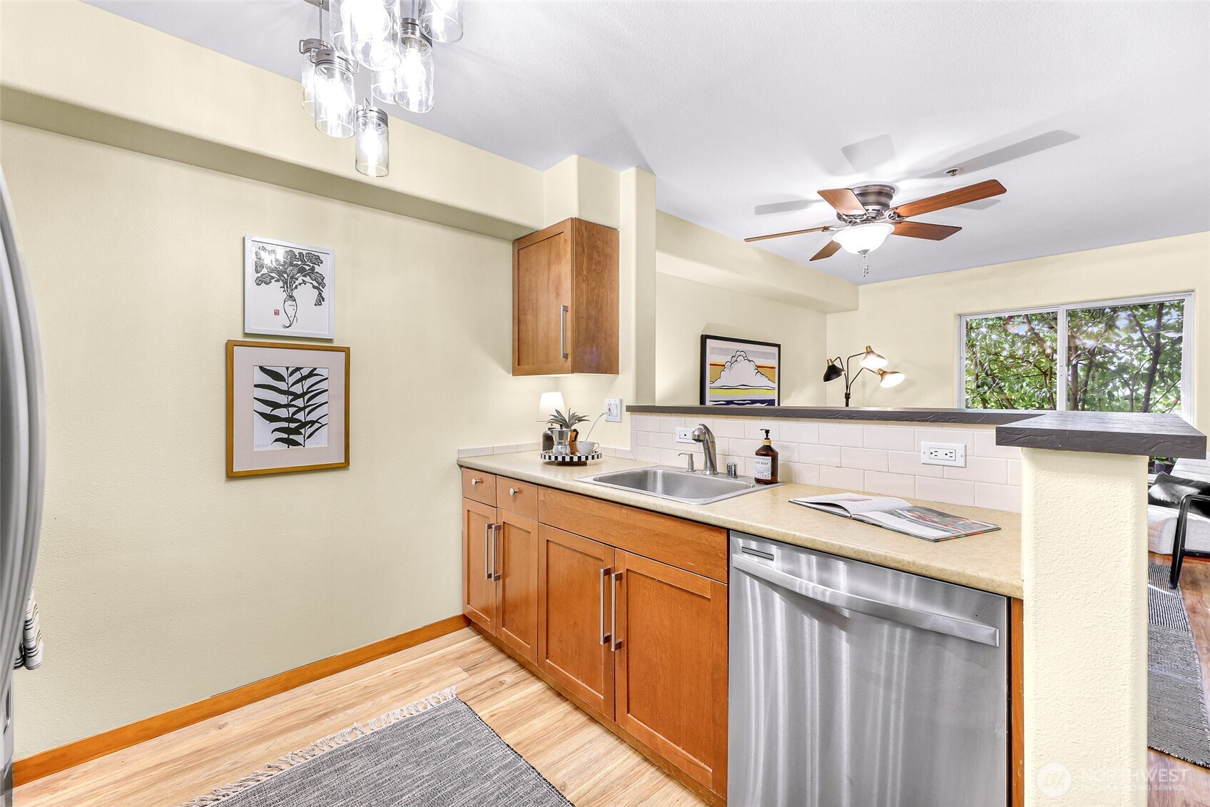 3015 SW Avalon Way #106, Seattle, WA 98126