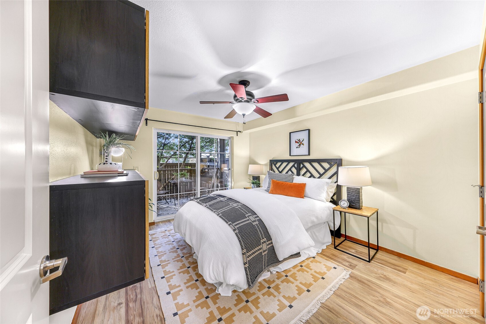 3015 SW Avalon Way #106, Seattle, WA 98126