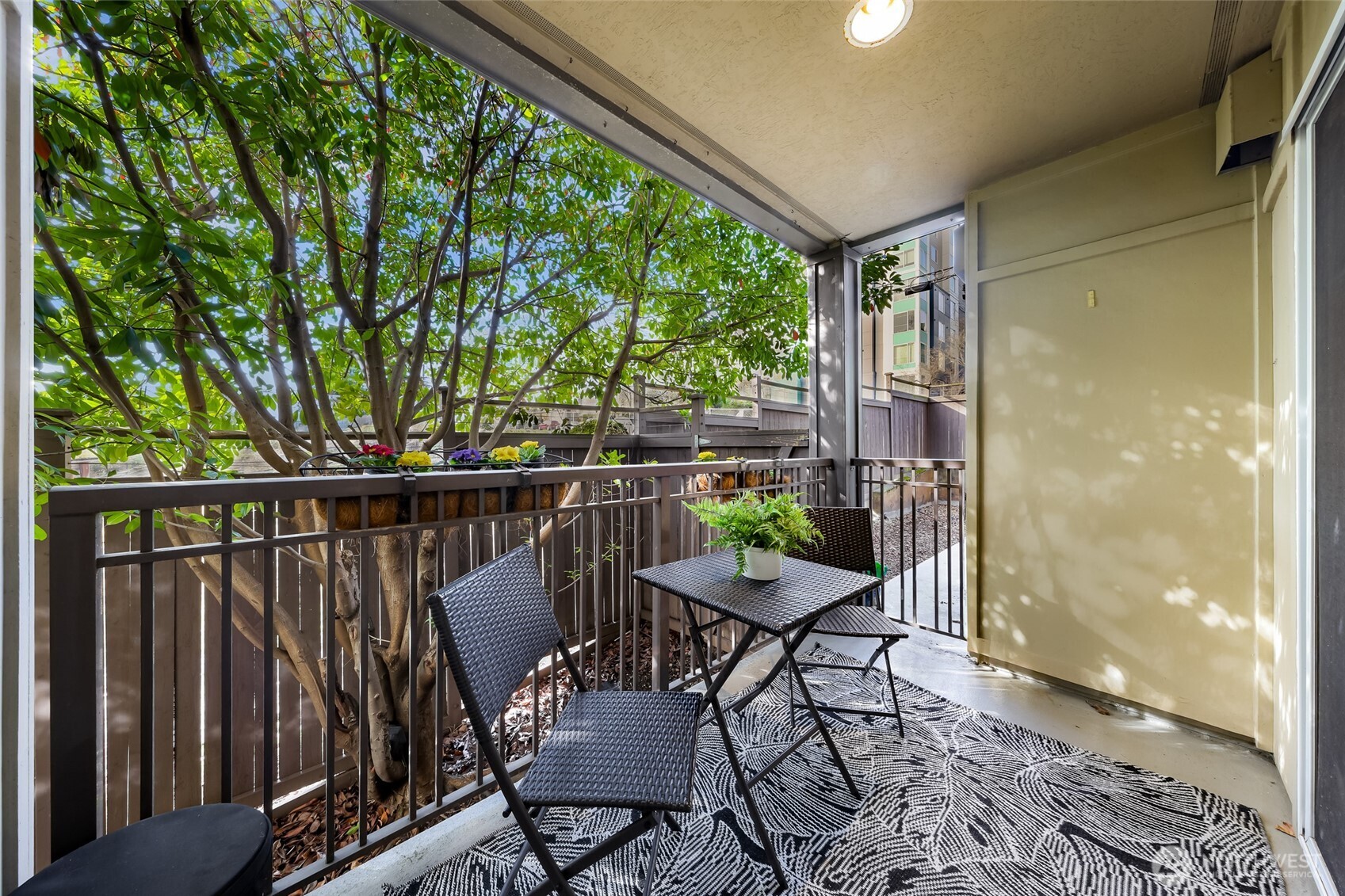 3015 SW Avalon Way #106, Seattle, WA 98126