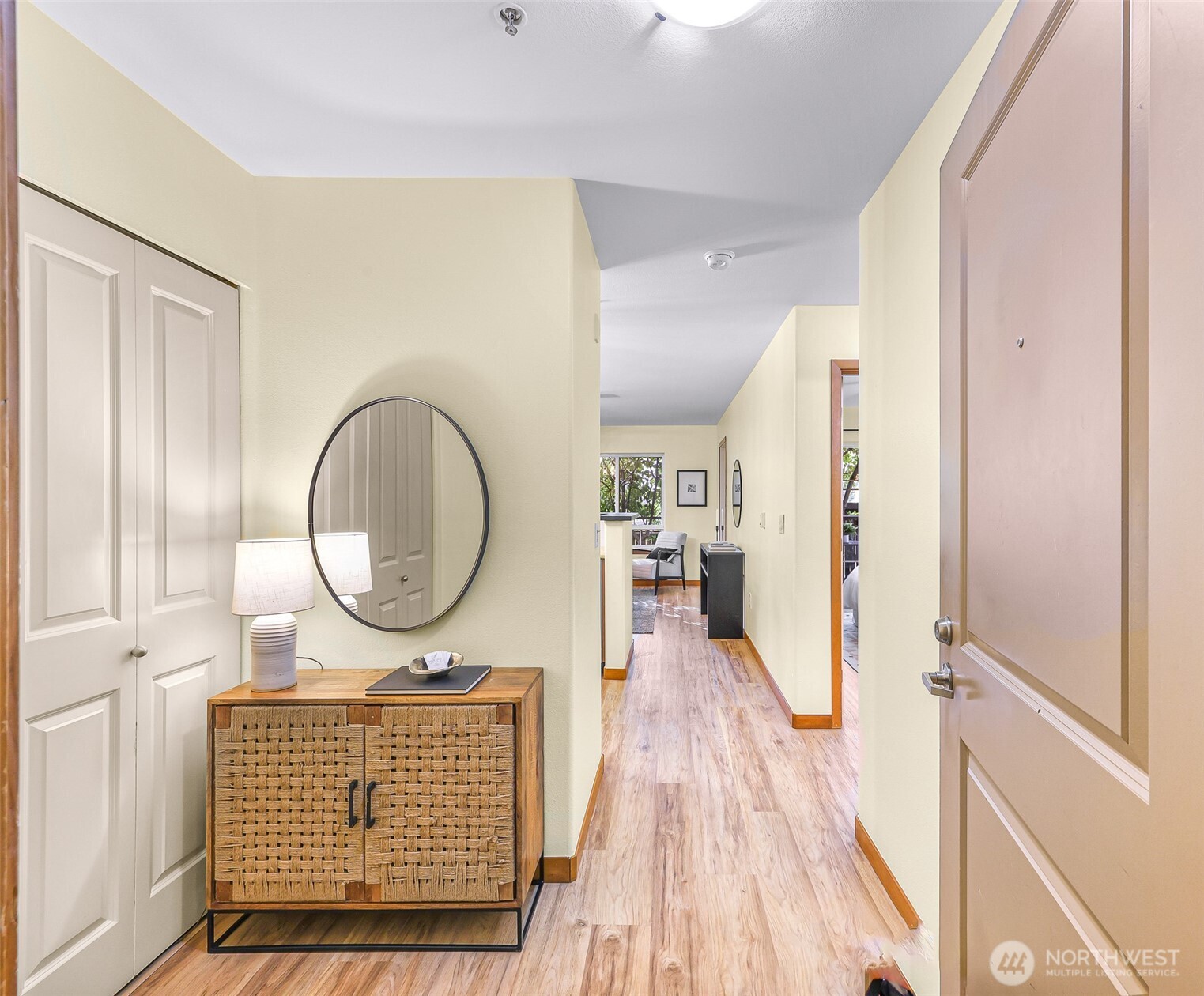 3015 SW Avalon Way #106, Seattle, WA 98126