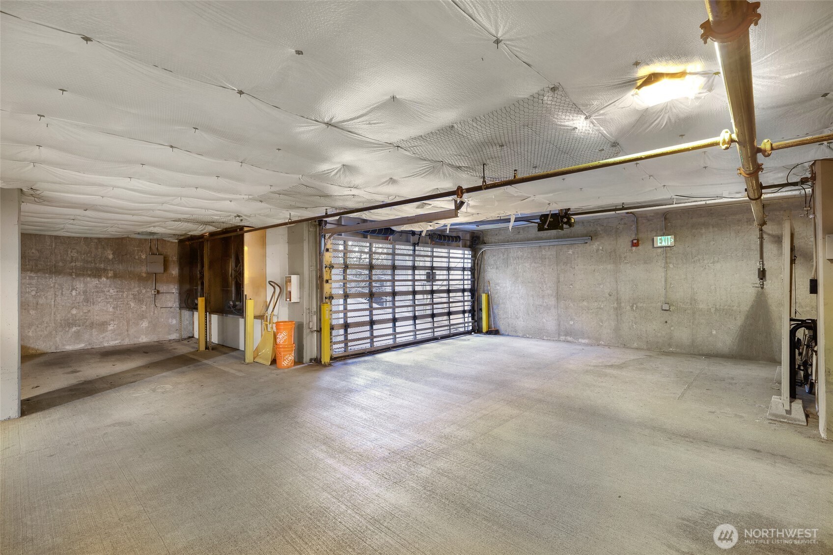 3015 SW Avalon Way #106, Seattle, WA 98126