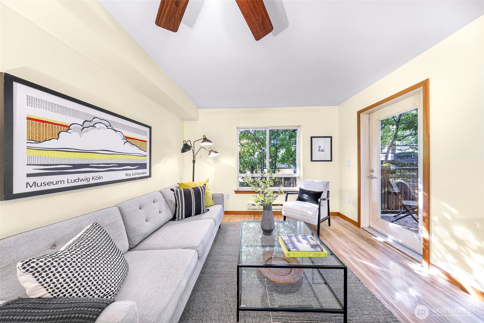 3015 SW Avalon Way #106, Seattle, WA 98126