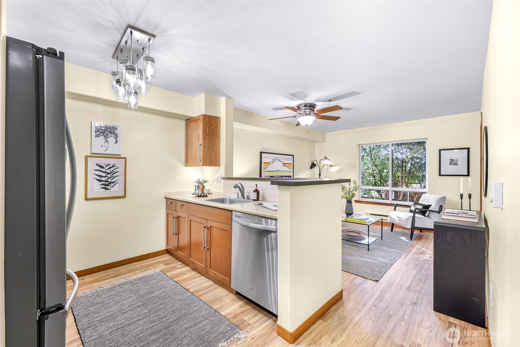 3015 SW Avalon Way #106, Seattle, WA 98126