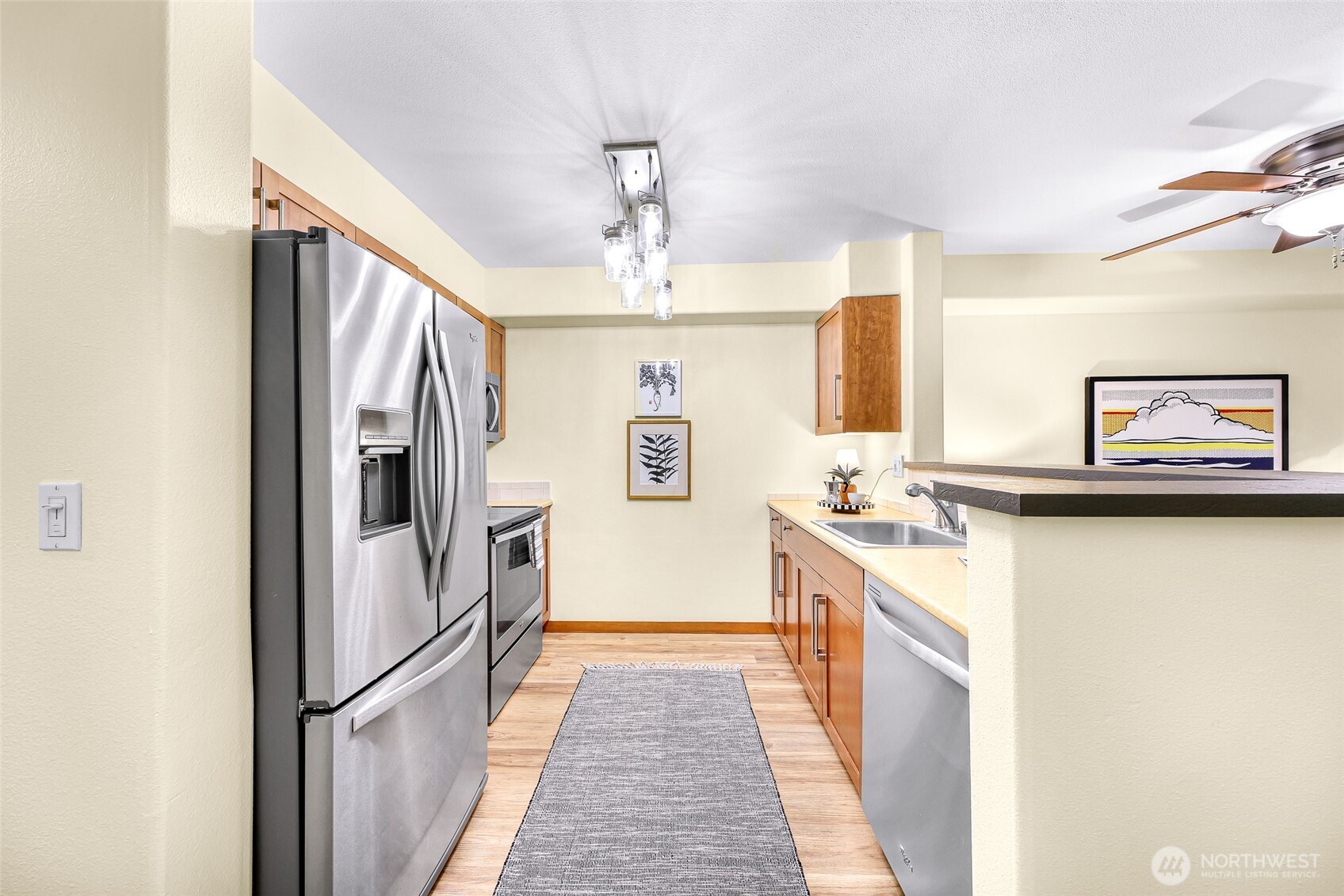 3015 SW Avalon Way #106, Seattle, WA 98126