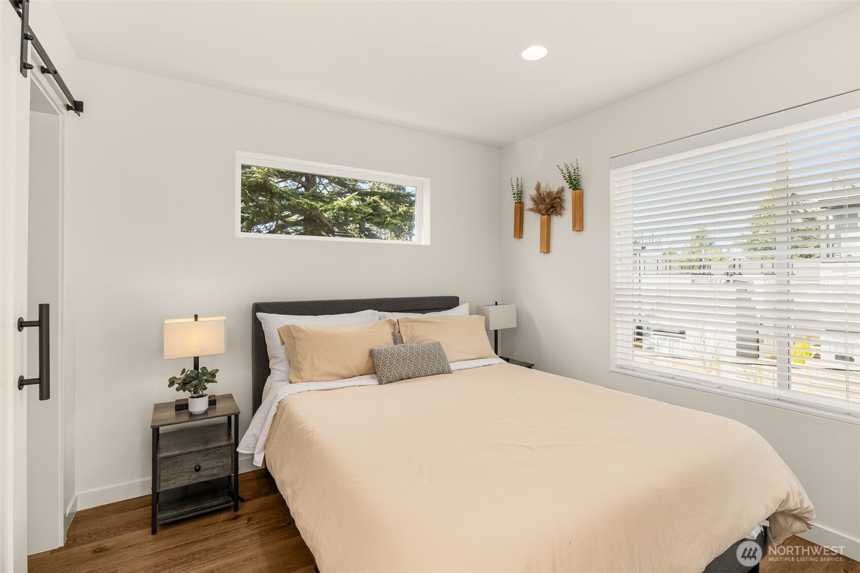 1405 N 103rd Street , Seattle, WA 98133