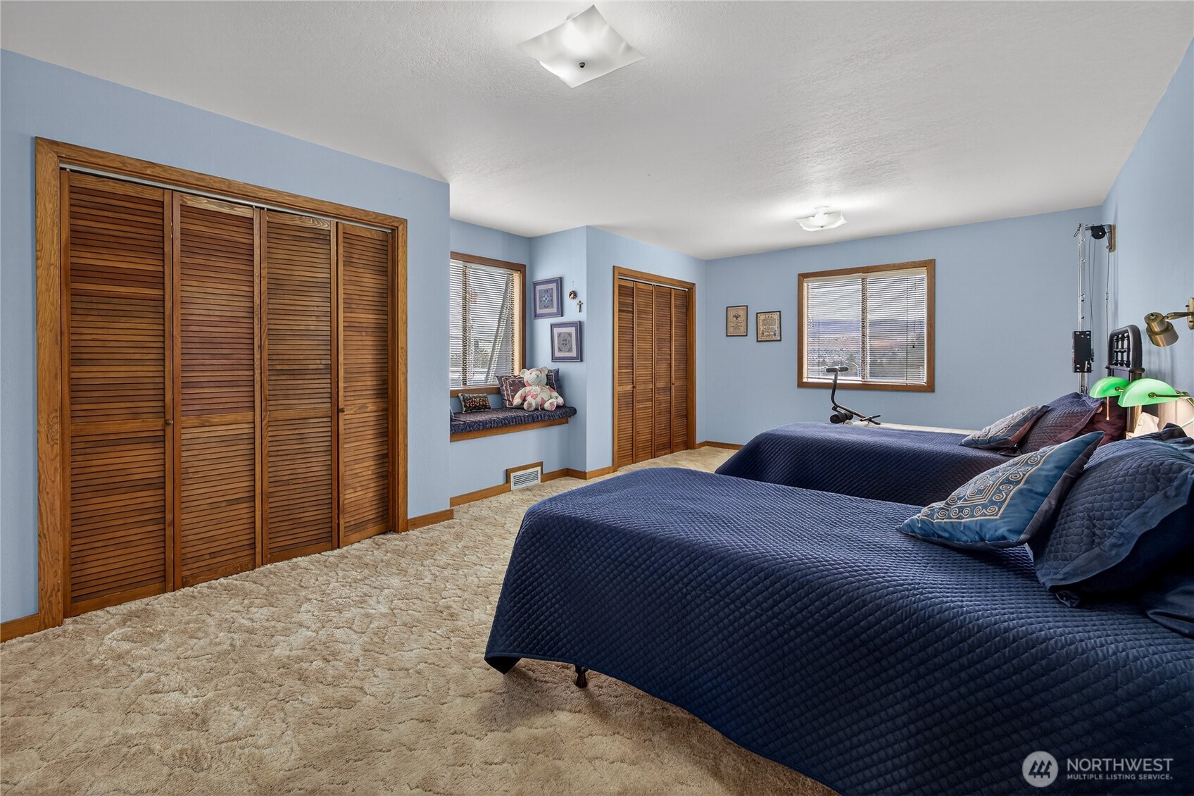 407 N Western Avenue , Wenatchee, WA 98801-1111