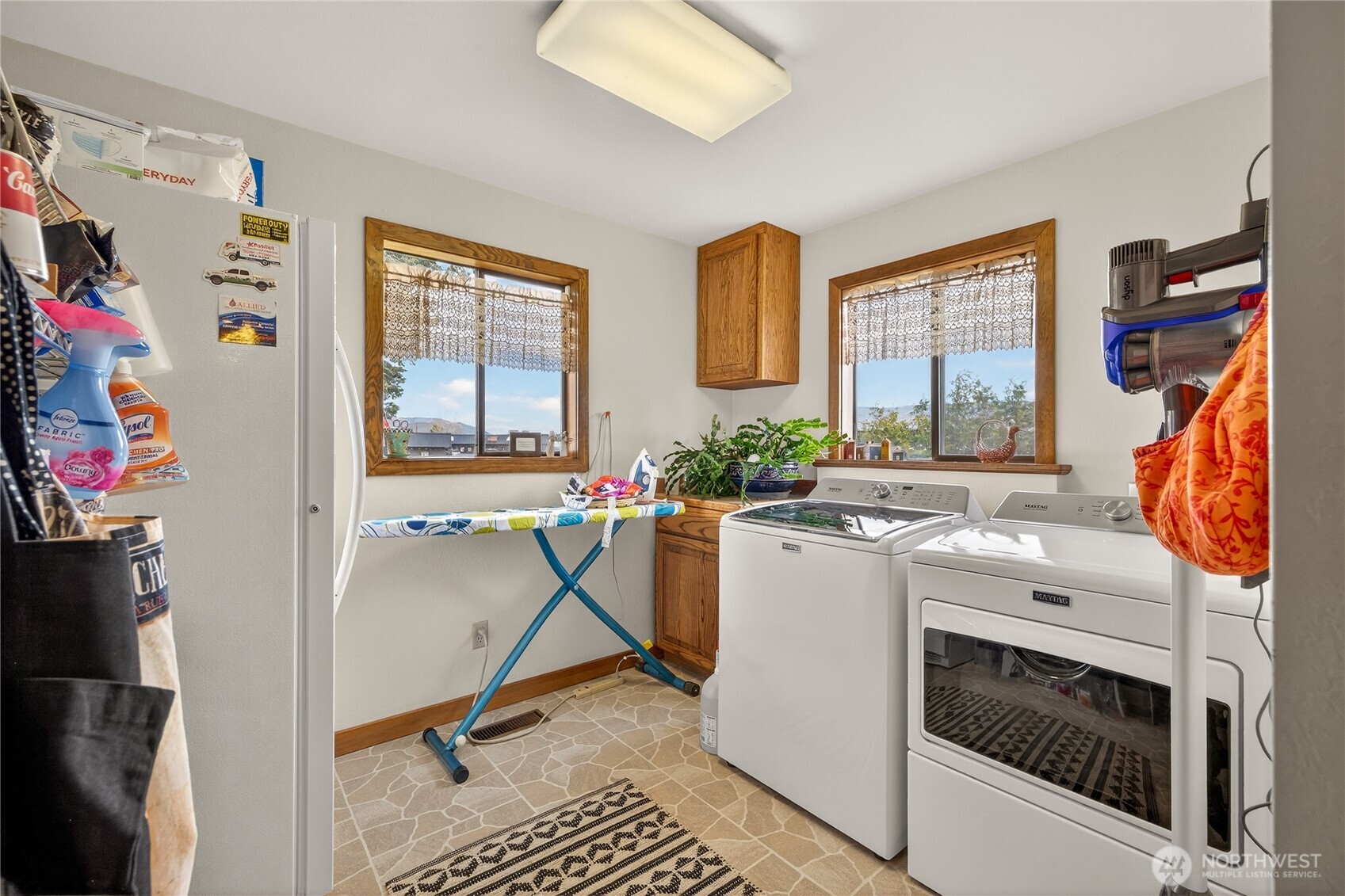 407 N Western Avenue , Wenatchee, WA 98801-1111