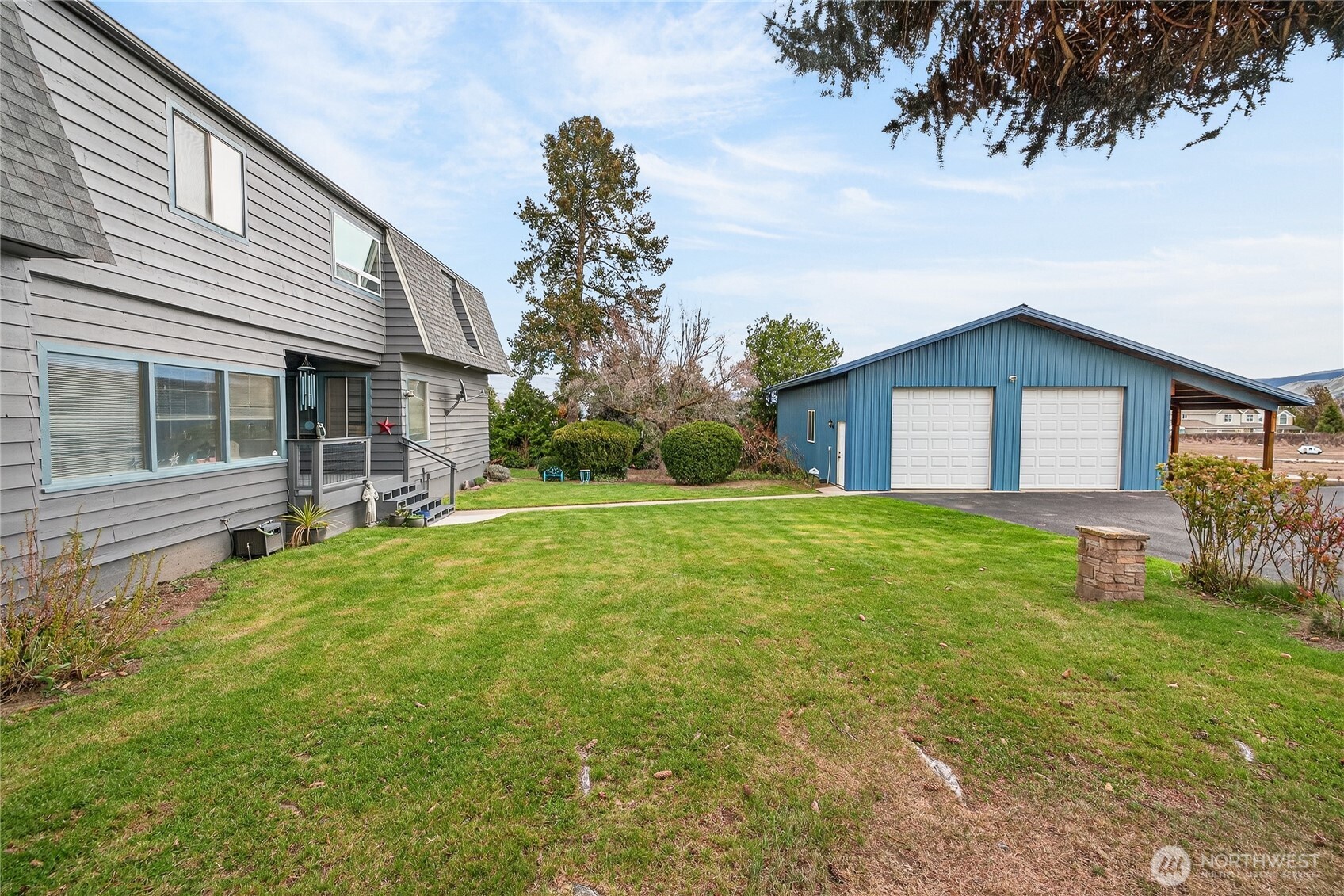 407 N Western Avenue , Wenatchee, WA 98801-1111