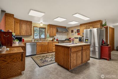 407 N Western Avenue , Wenatchee, WA 98801-1111 - Photo 4