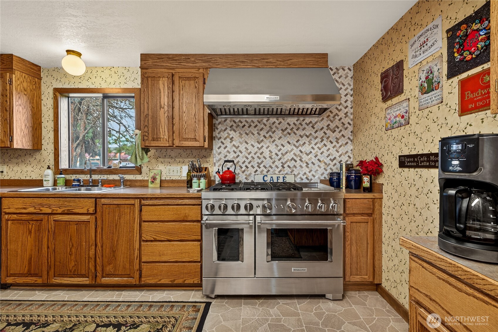 407 N Western Avenue , Wenatchee, WA 98801-1111