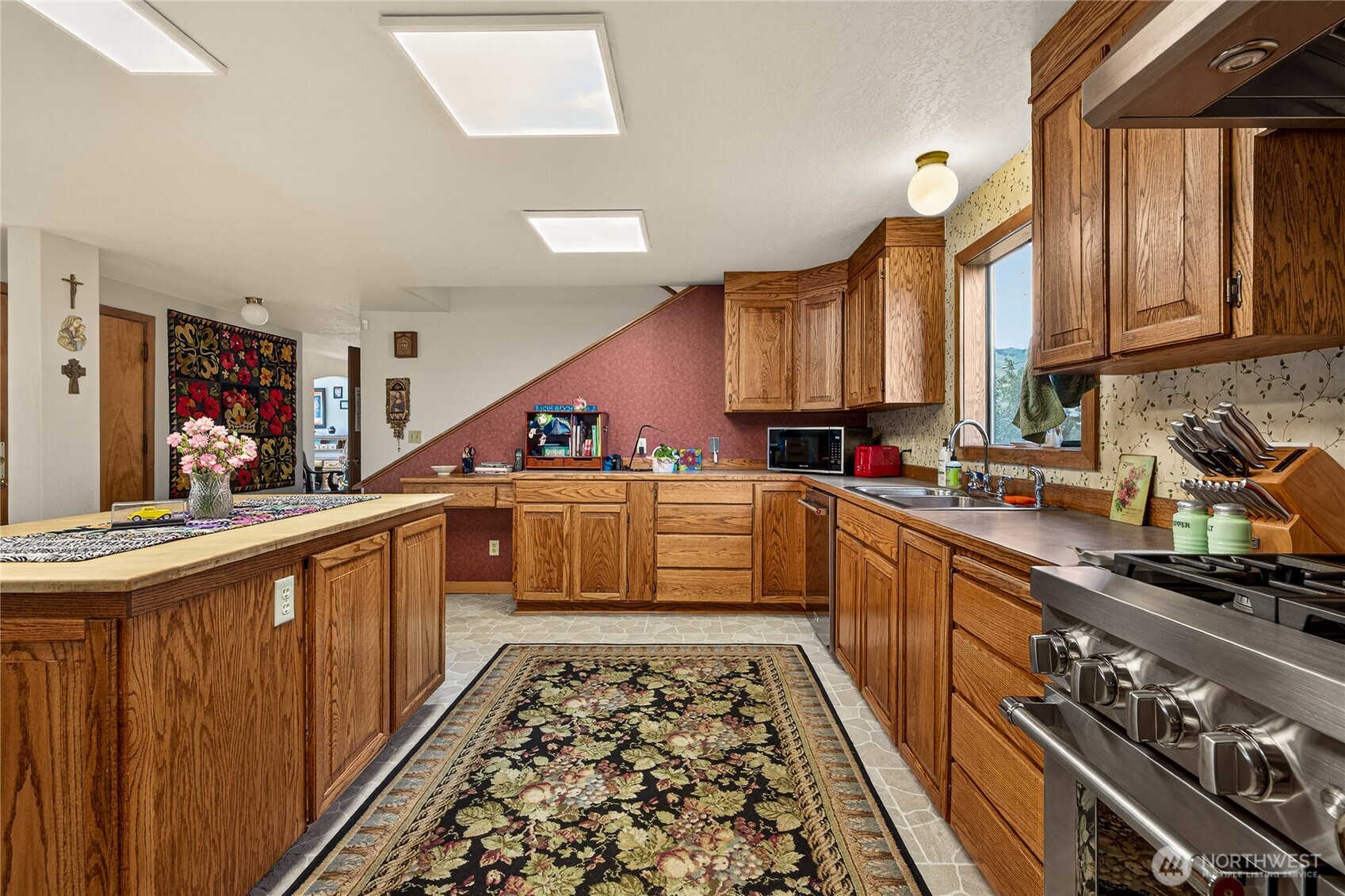 407 N Western Avenue , Wenatchee, WA 98801-1111