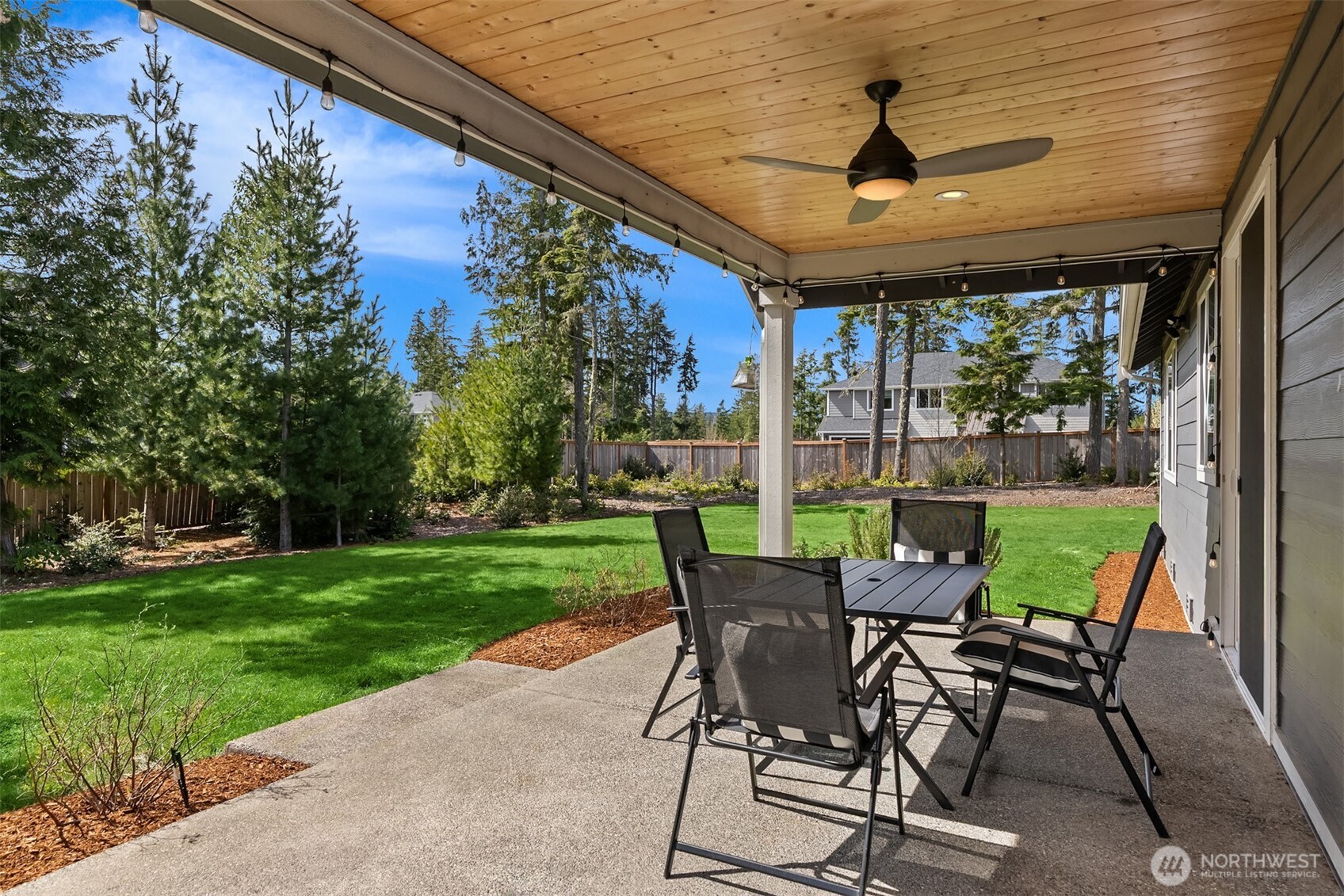 5597 NW Muddy Paws Court , Bremerton, WA 98312