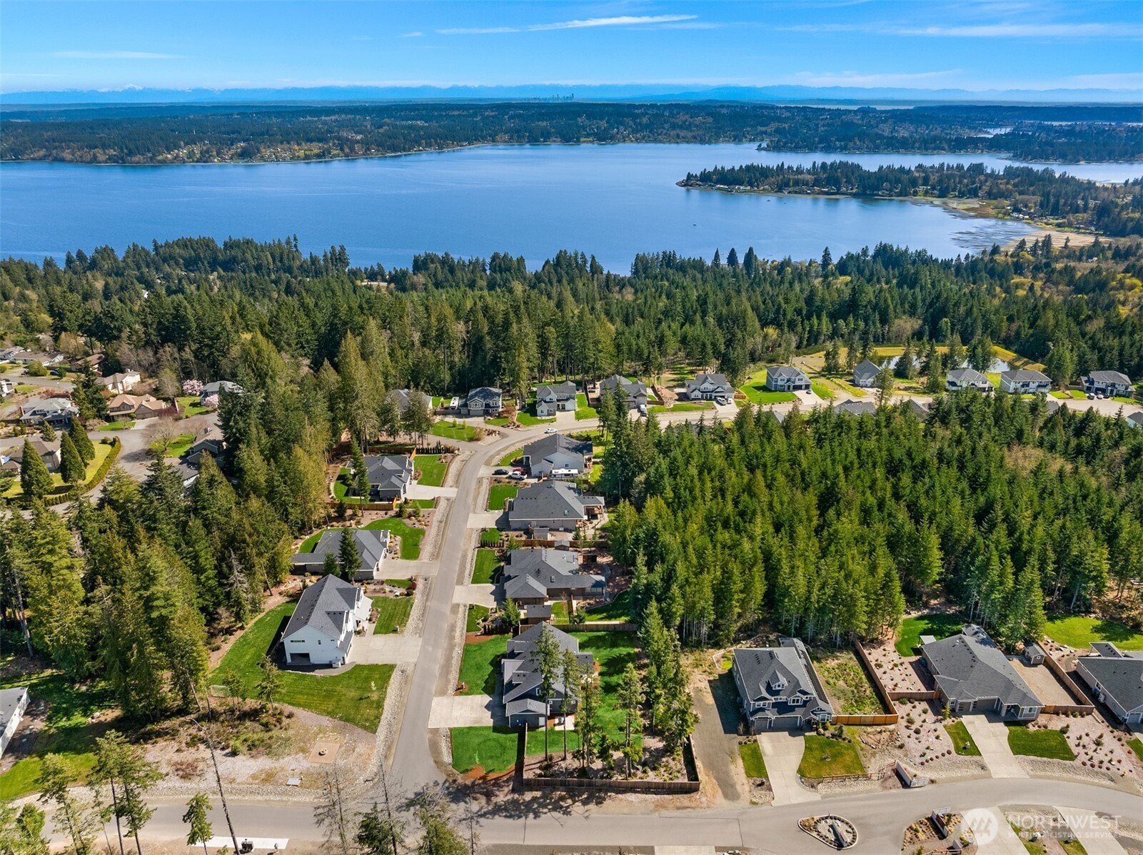 5597 NW Muddy Paws Court , Bremerton, WA 98312