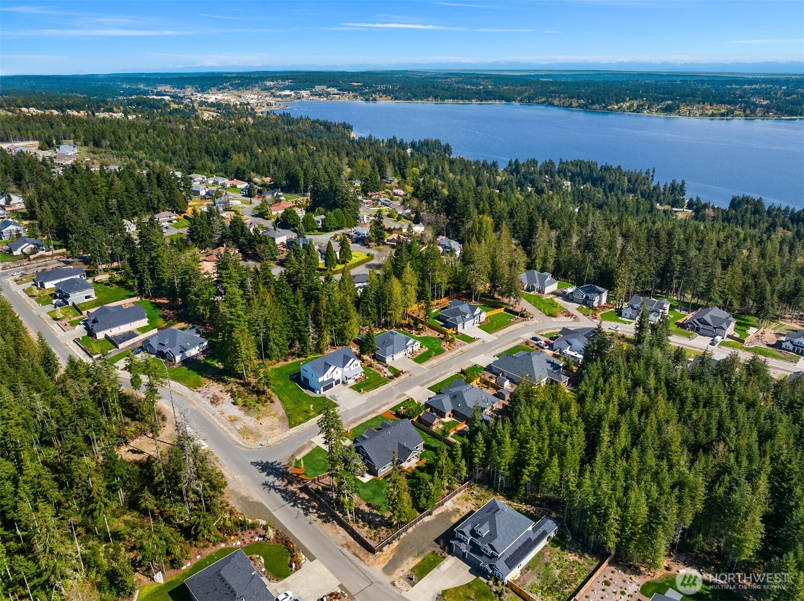 5597 NW Muddy Paws Court , Bremerton, WA 98312