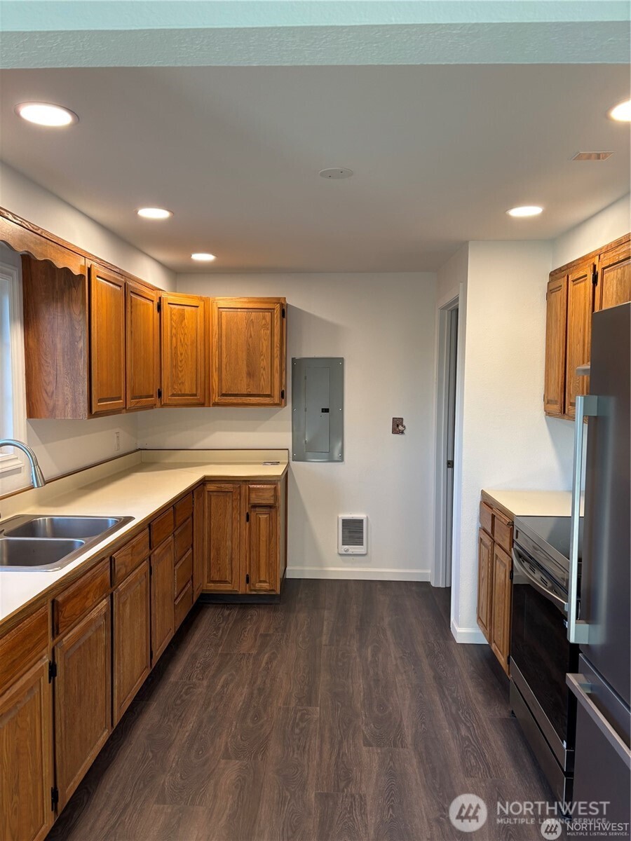 1534 N Buell Drive , Moses Lake, WA 98837