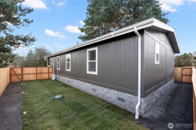 1110 B W Walnut , Centralia, WA 98531 - Photo 2