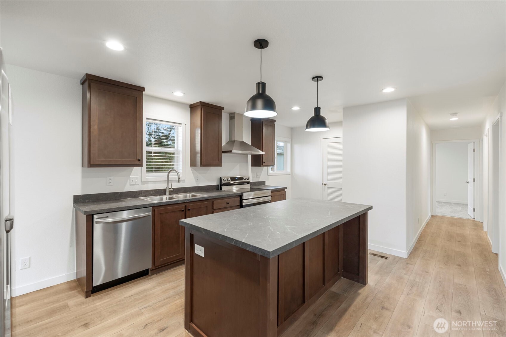 1110 B W Walnut , Centralia, WA 98531