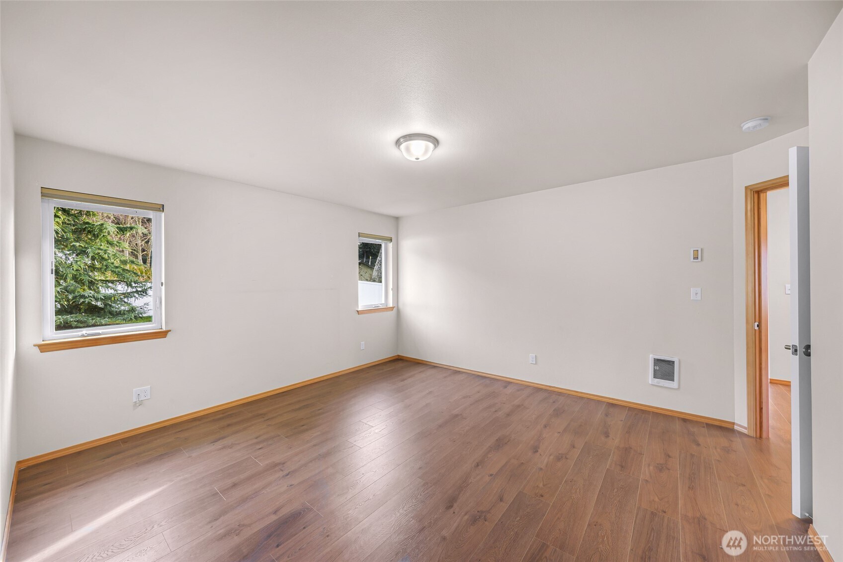 1989 Virginia Avenue , Coupeville, WA 98239