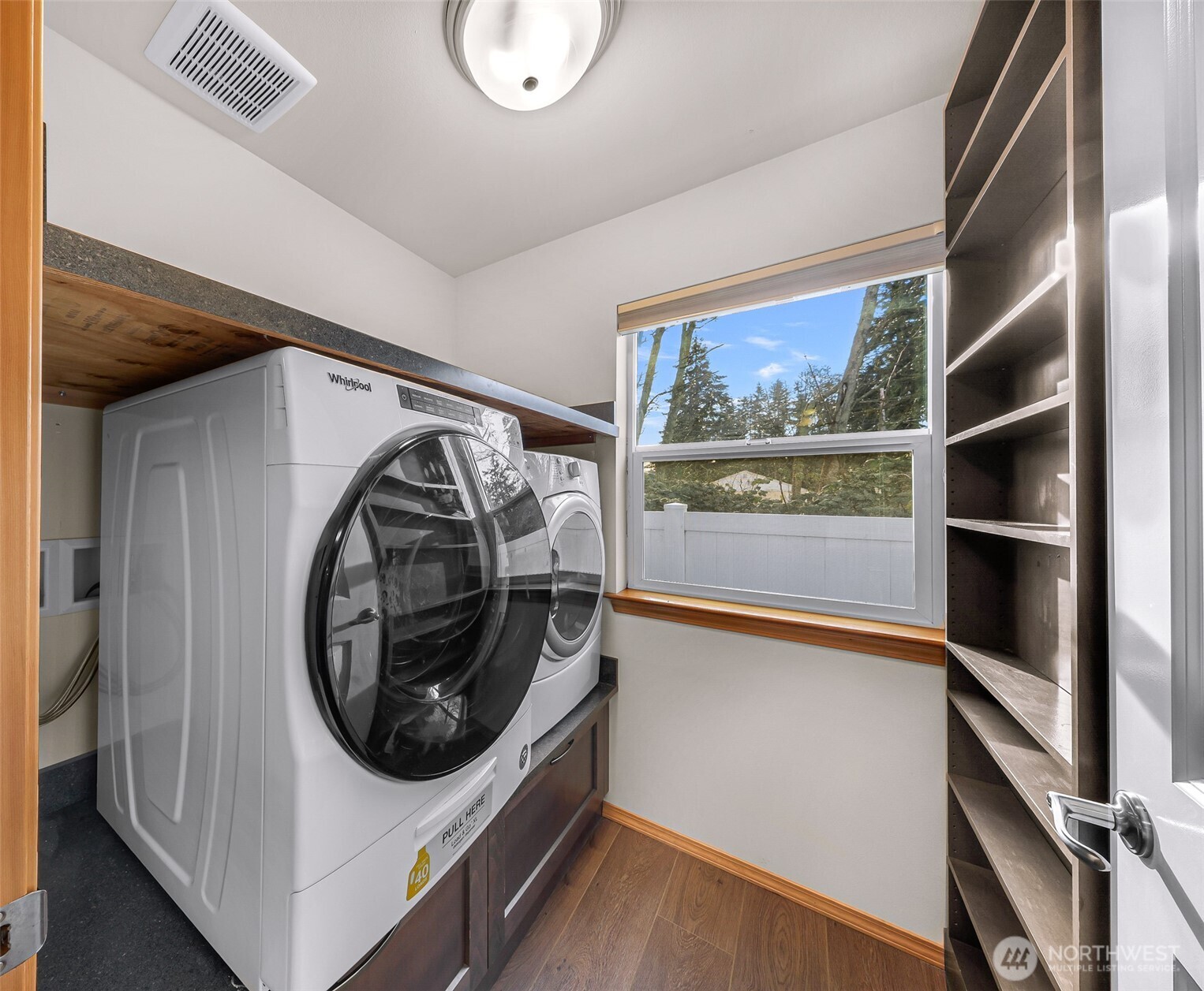 1989 Virginia Avenue , Coupeville, WA 98239