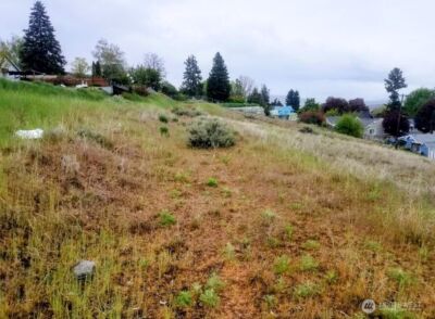 222 Kenwood Street , Omak, WA 98841 - Photo 2