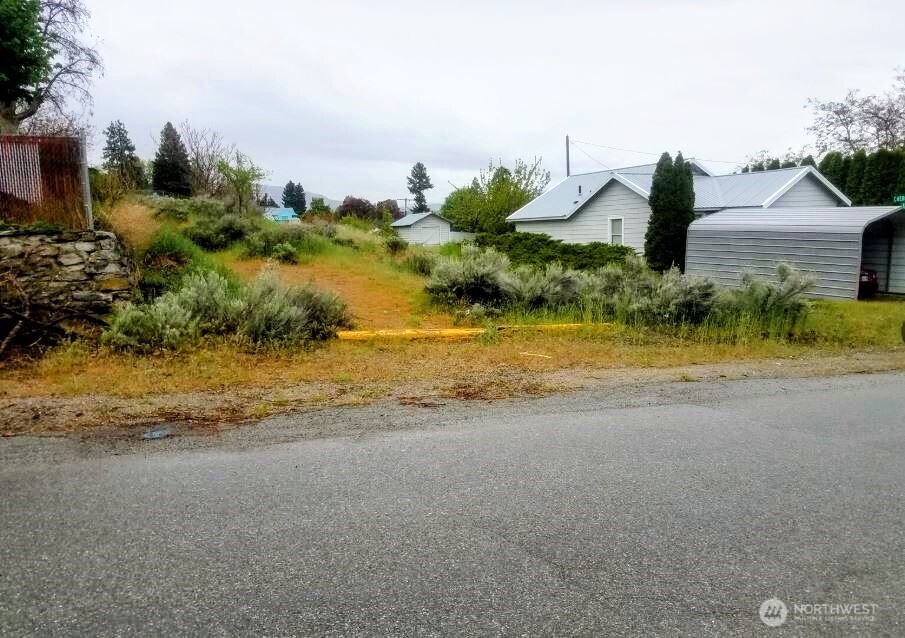 222 Kenwood Street , Omak, WA 98841