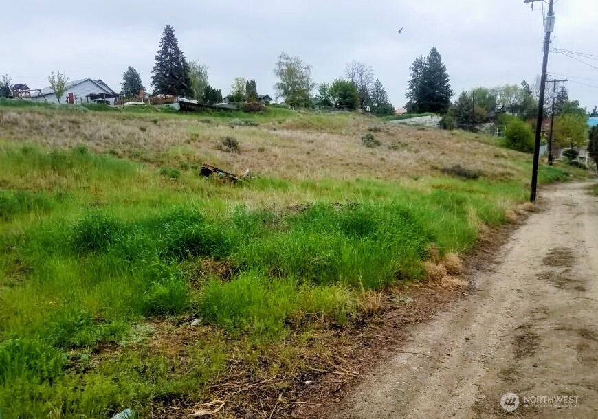222 Kenwood Street , Omak, WA 98841