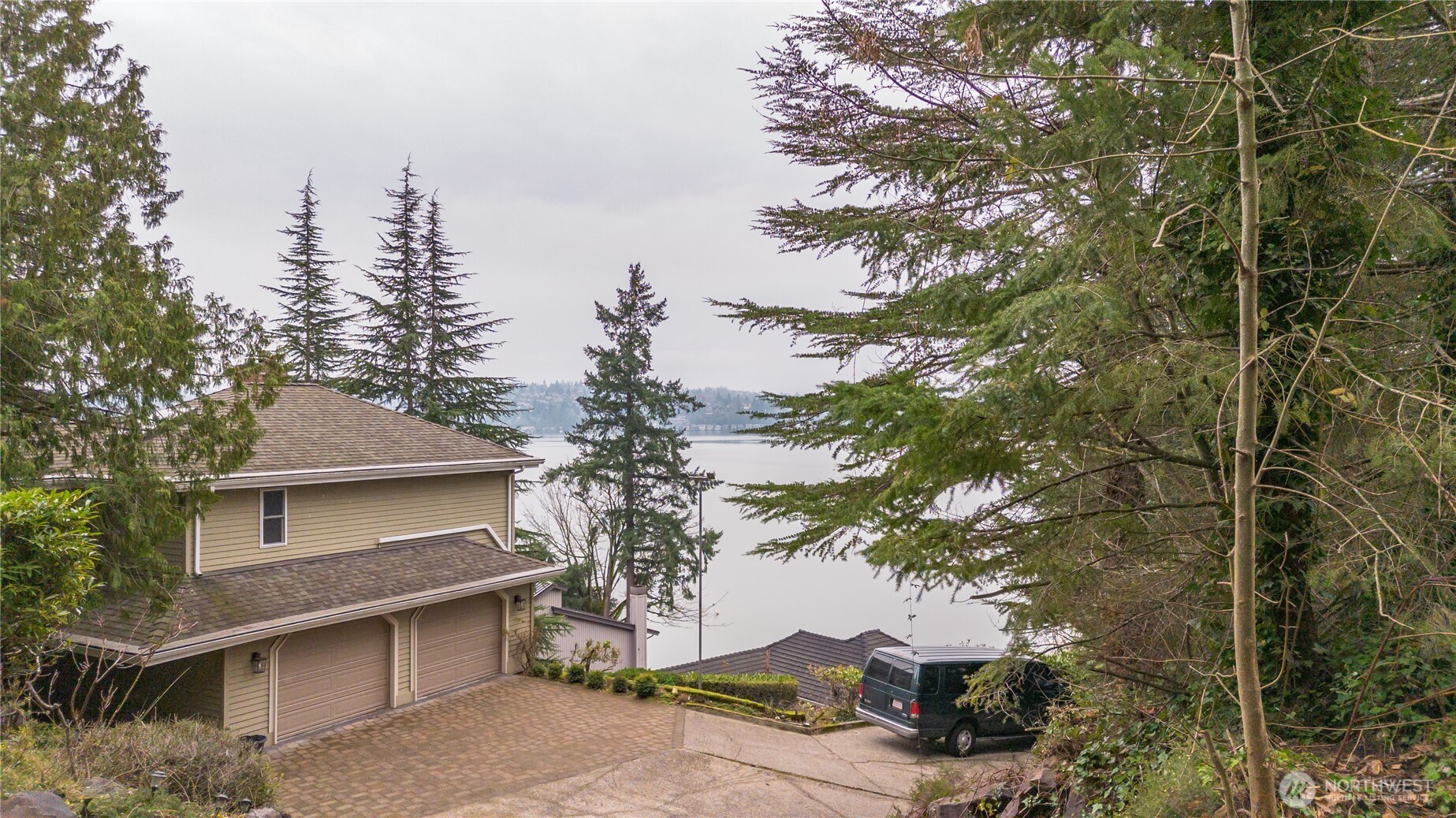 7820 W Mercer Way , Mercer Island, WA 98040