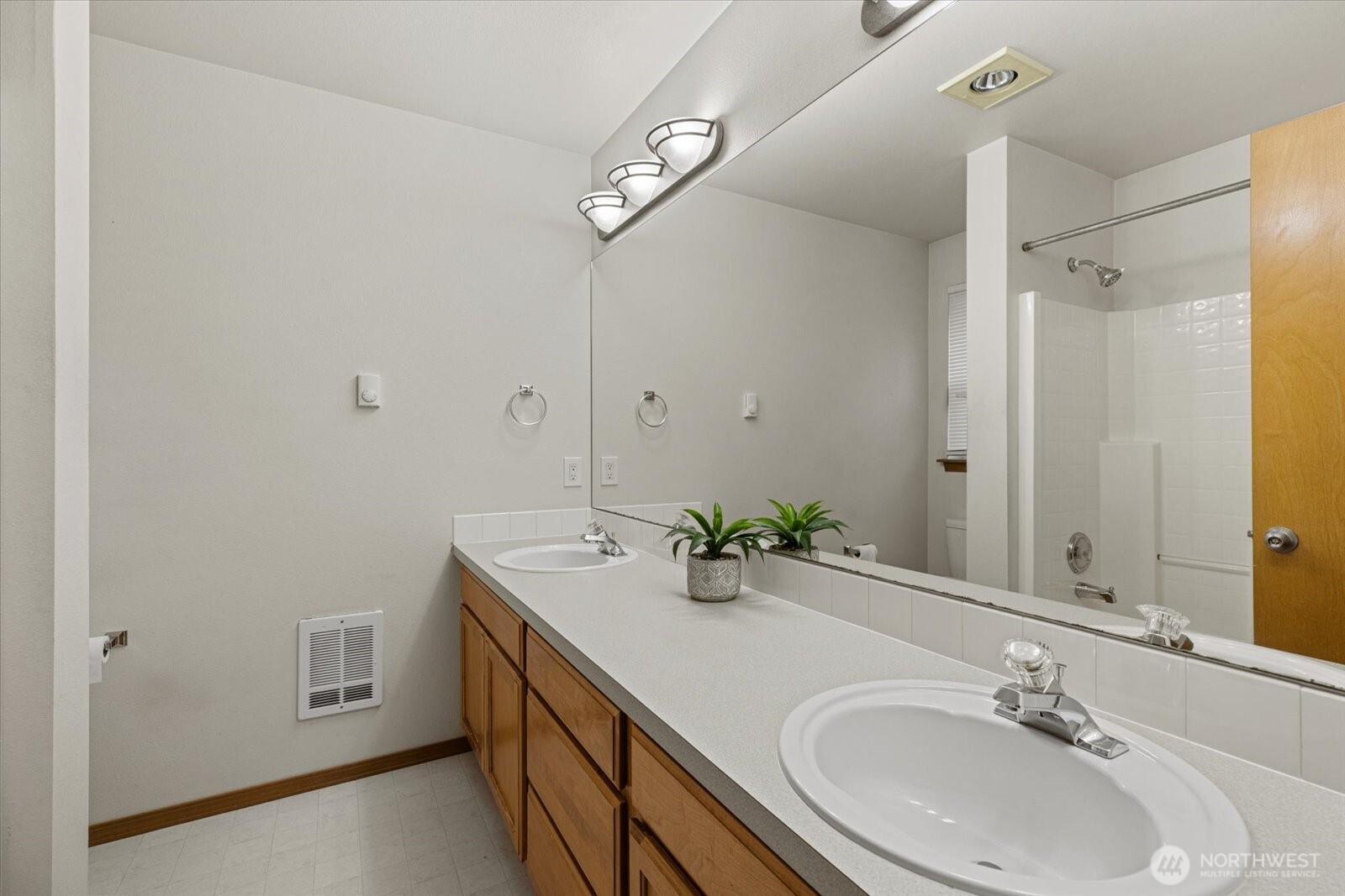 10829 19th Avenue SE #1D, Everett, WA 98208