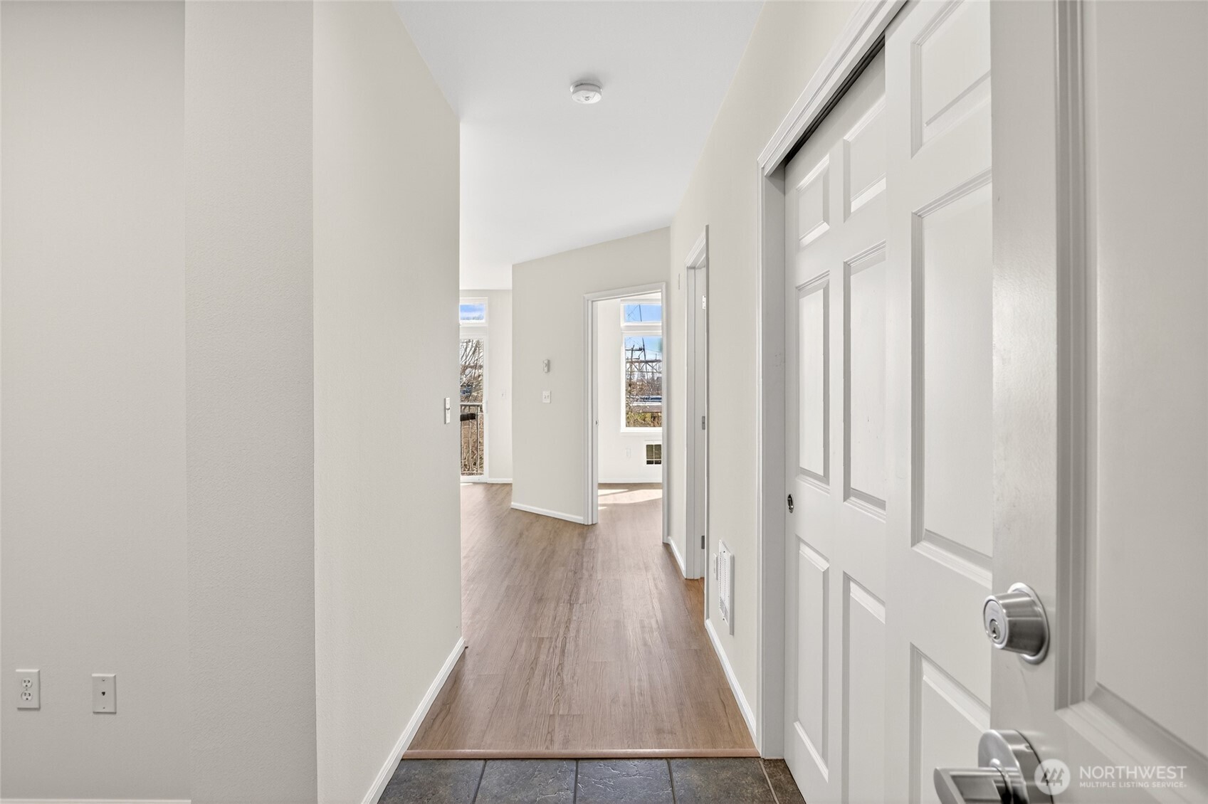 18 Dravus Street #407, Seattle, WA 98109