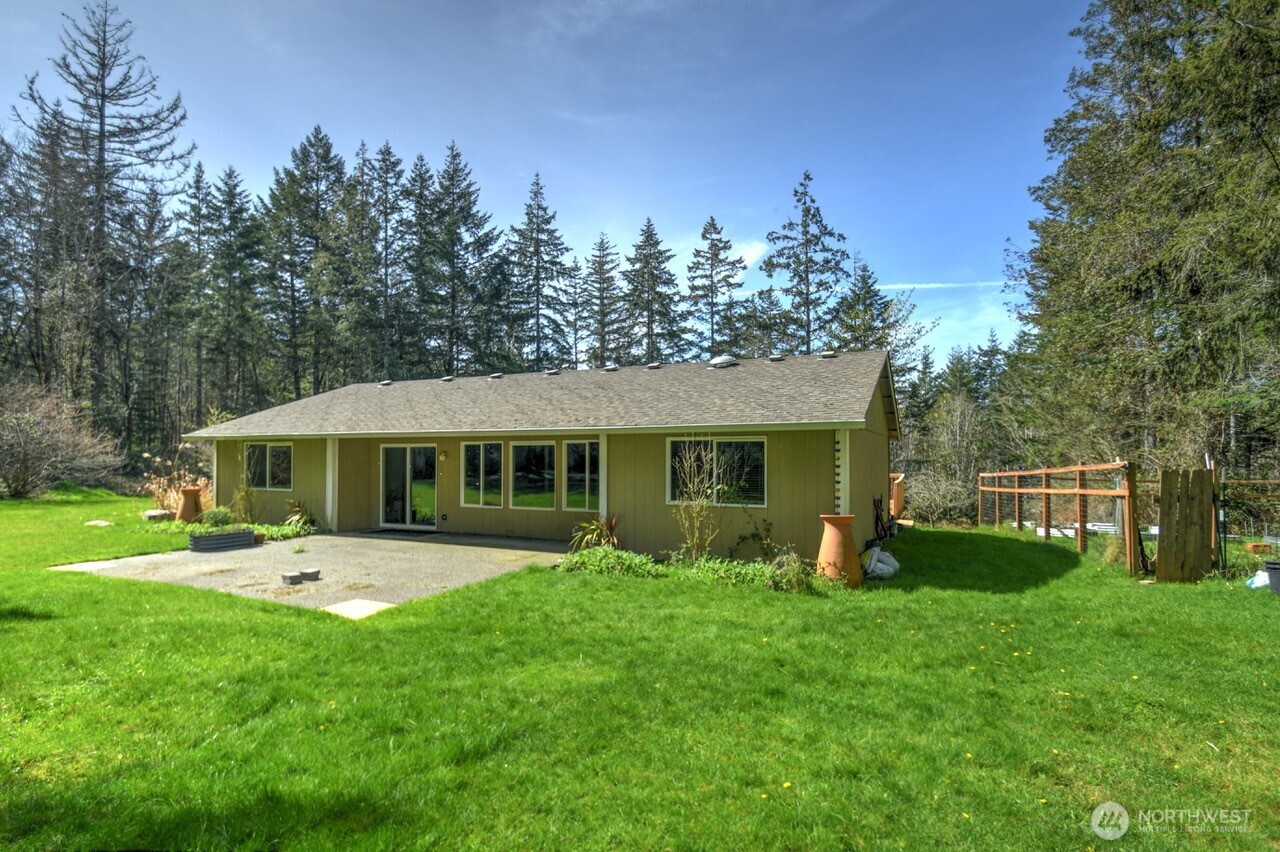 8910 Hunter Point Road NW, Olympia, WA 98502