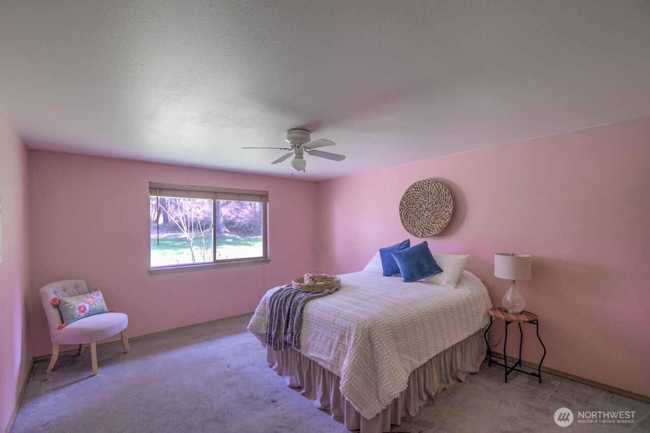 8910 Hunter Point Road NW, Olympia, WA 98502