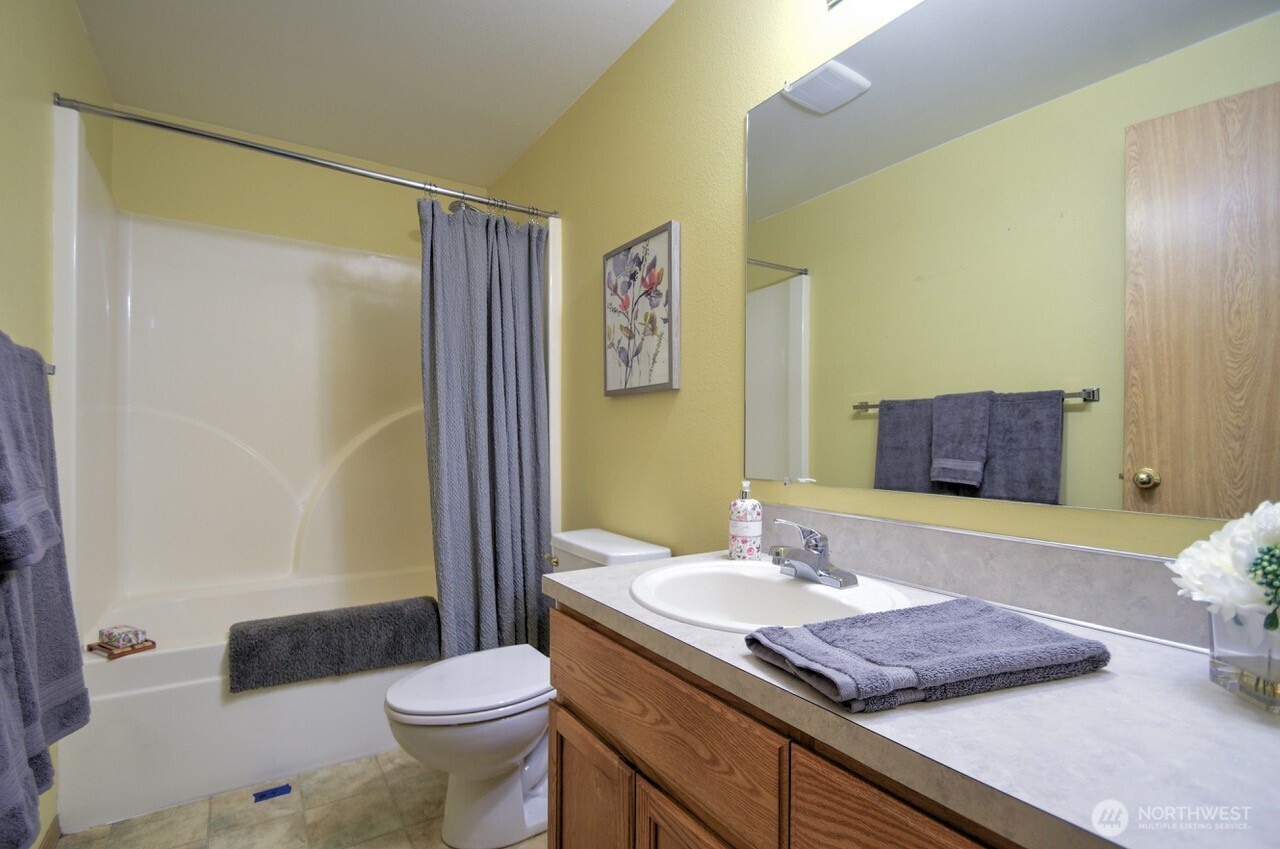 8910 Hunter Point Road NW, Olympia, WA 98502