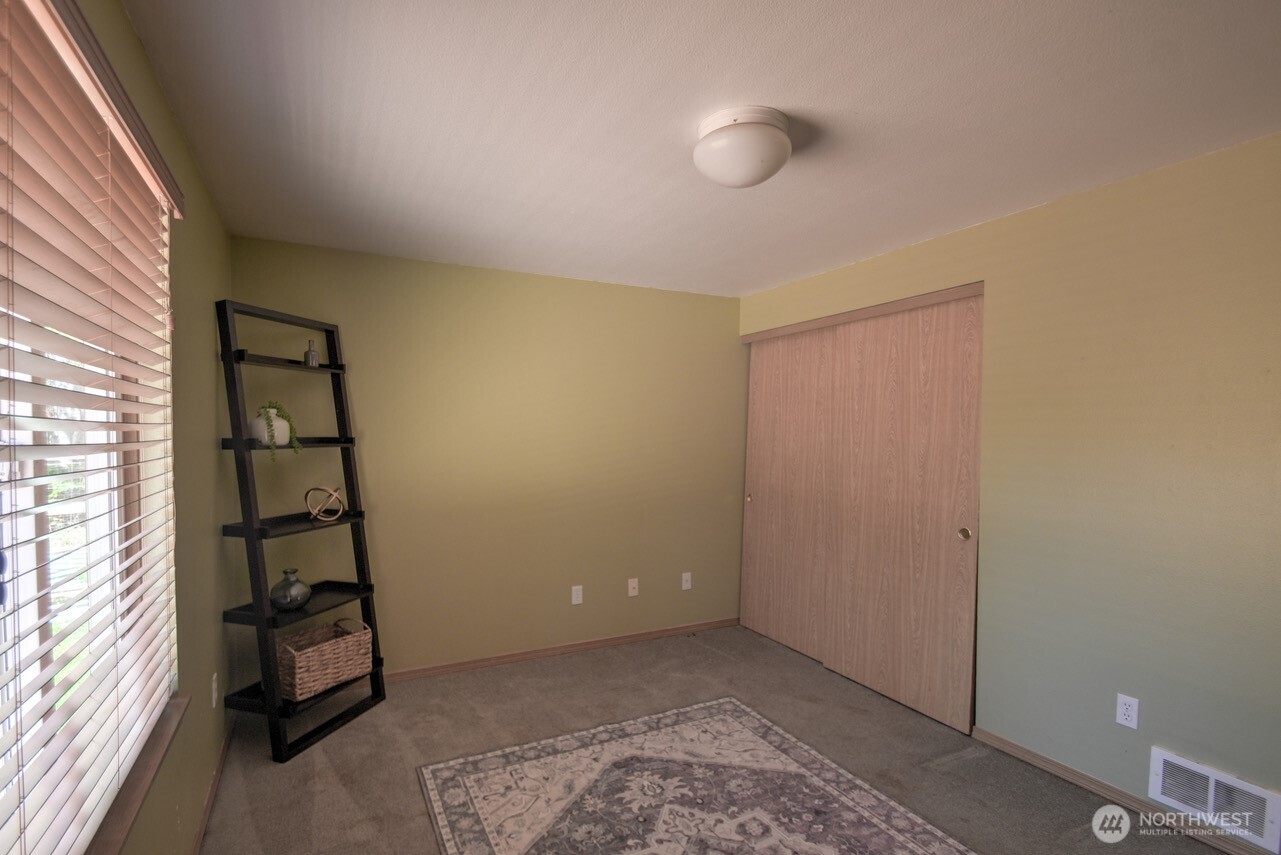 8910 Hunter Point Road NW, Olympia, WA 98502