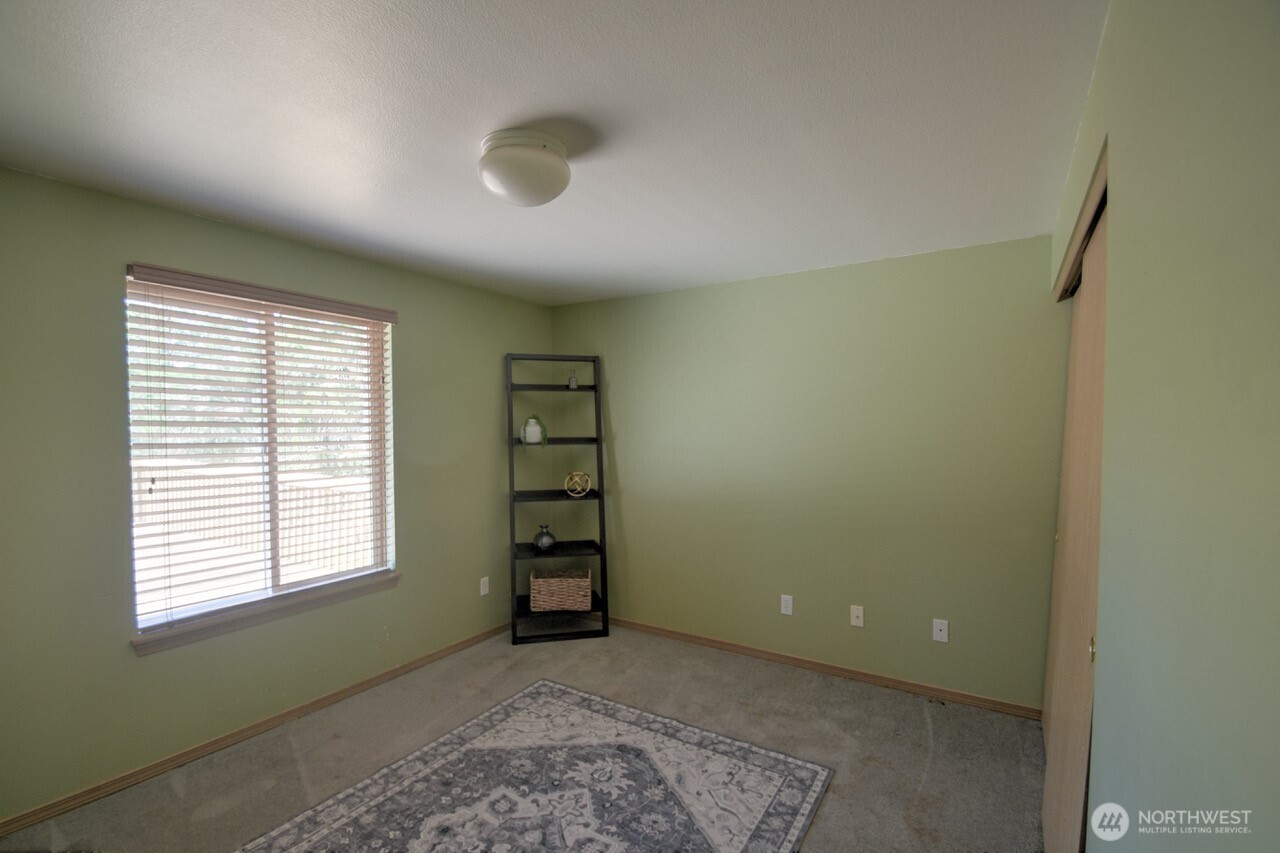 8910 Hunter Point Road NW, Olympia, WA 98502