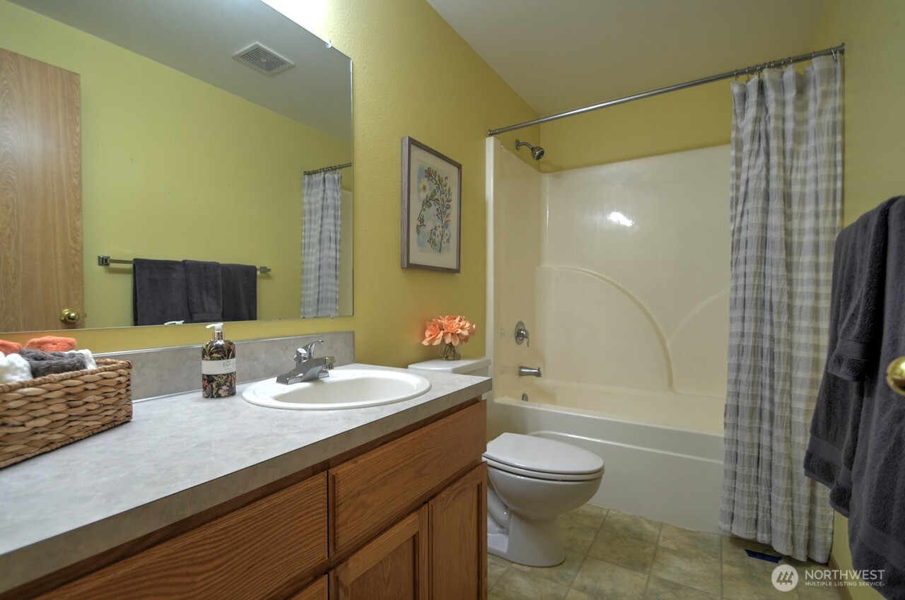 8910 Hunter Point Road NW, Olympia, WA 98502