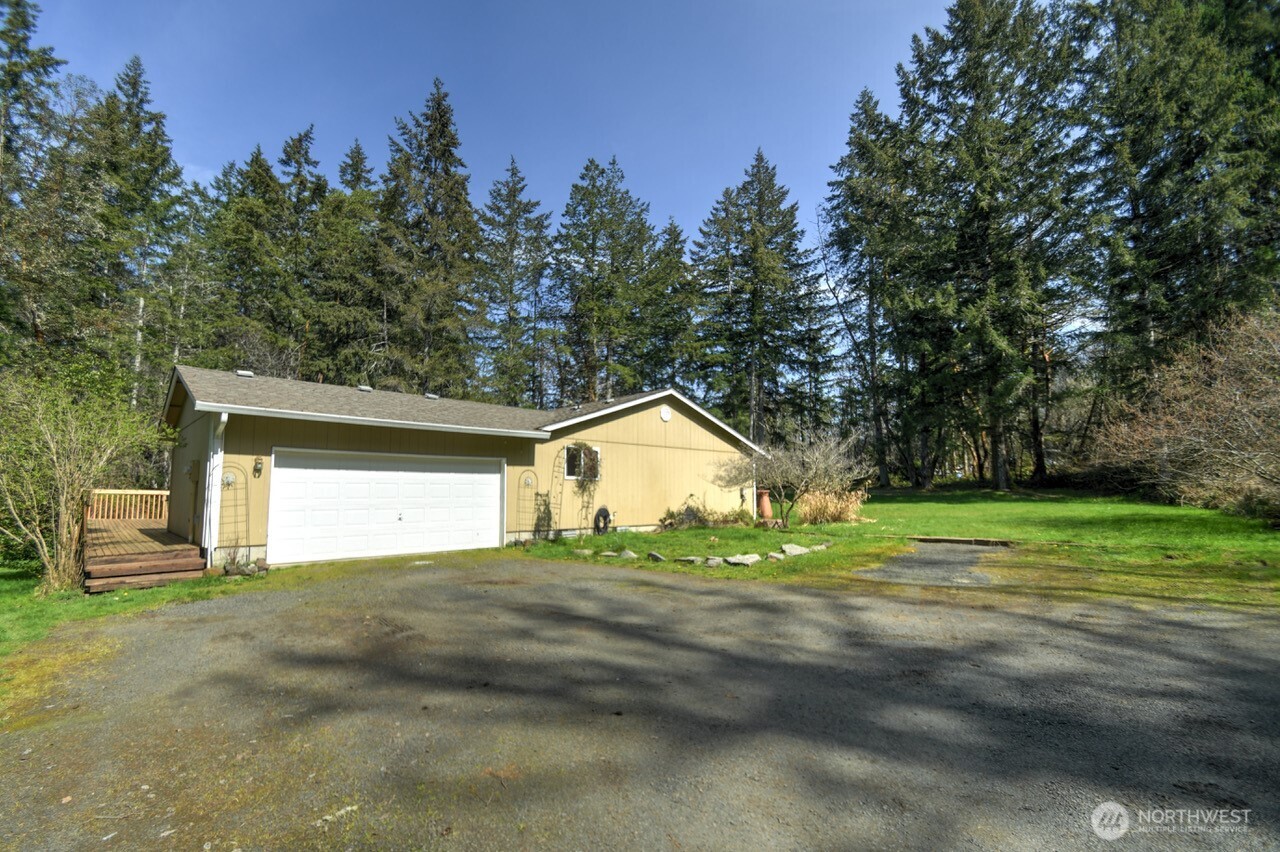 8910 Hunter Point Road NW, Olympia, WA 98502
