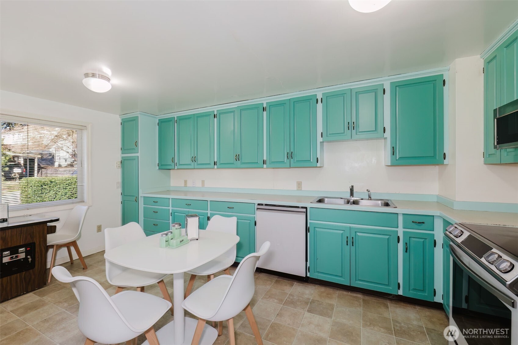 1126 Evans Avenue W, Bremerton, WA 98312