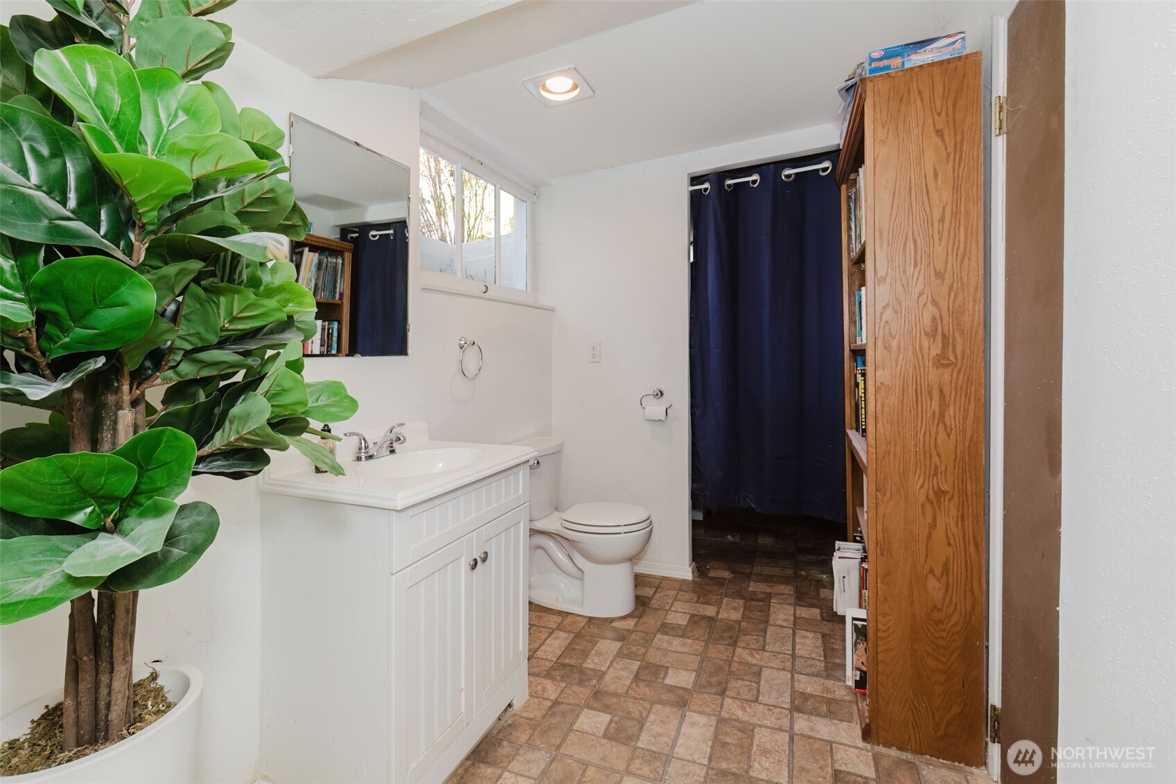 1126 Evans Avenue W, Bremerton, WA 98312