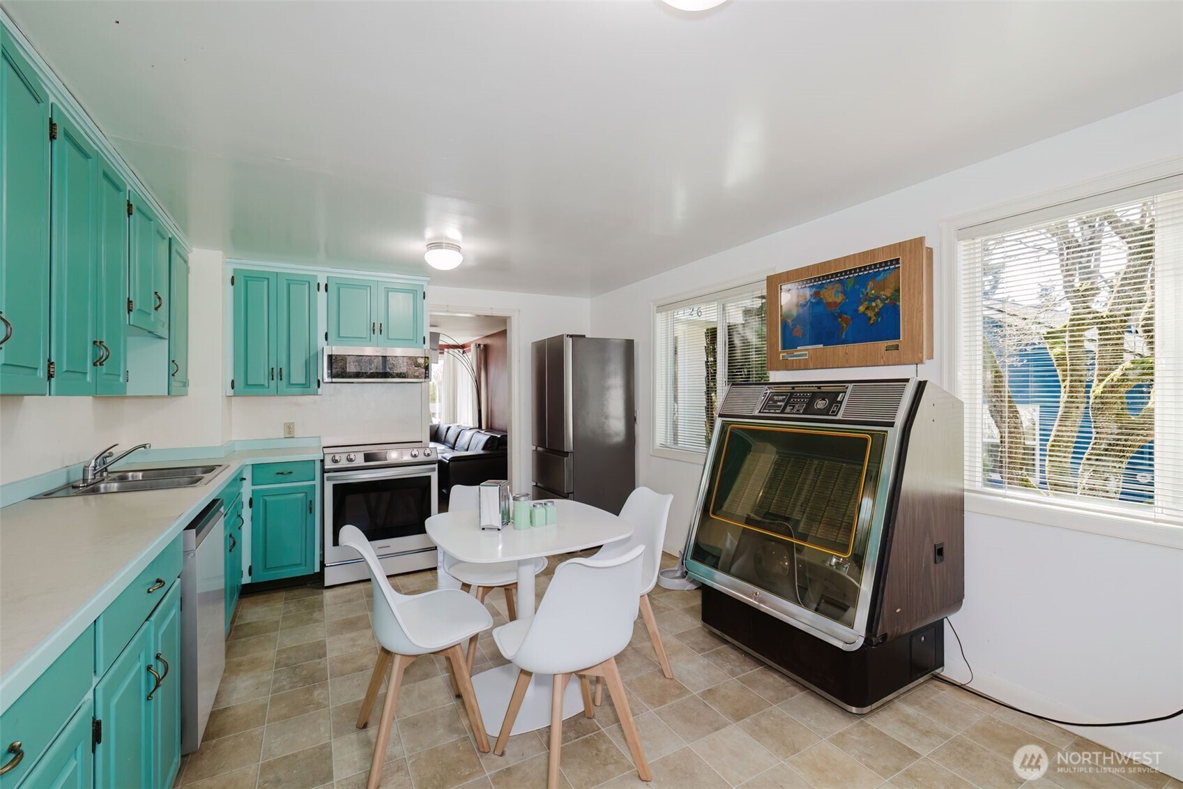 1126 Evans Avenue W, Bremerton, WA 98312