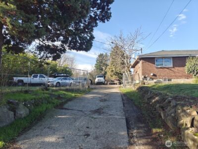7929 Renton Avenue S, Seattle, WA 98118 - Photo 2