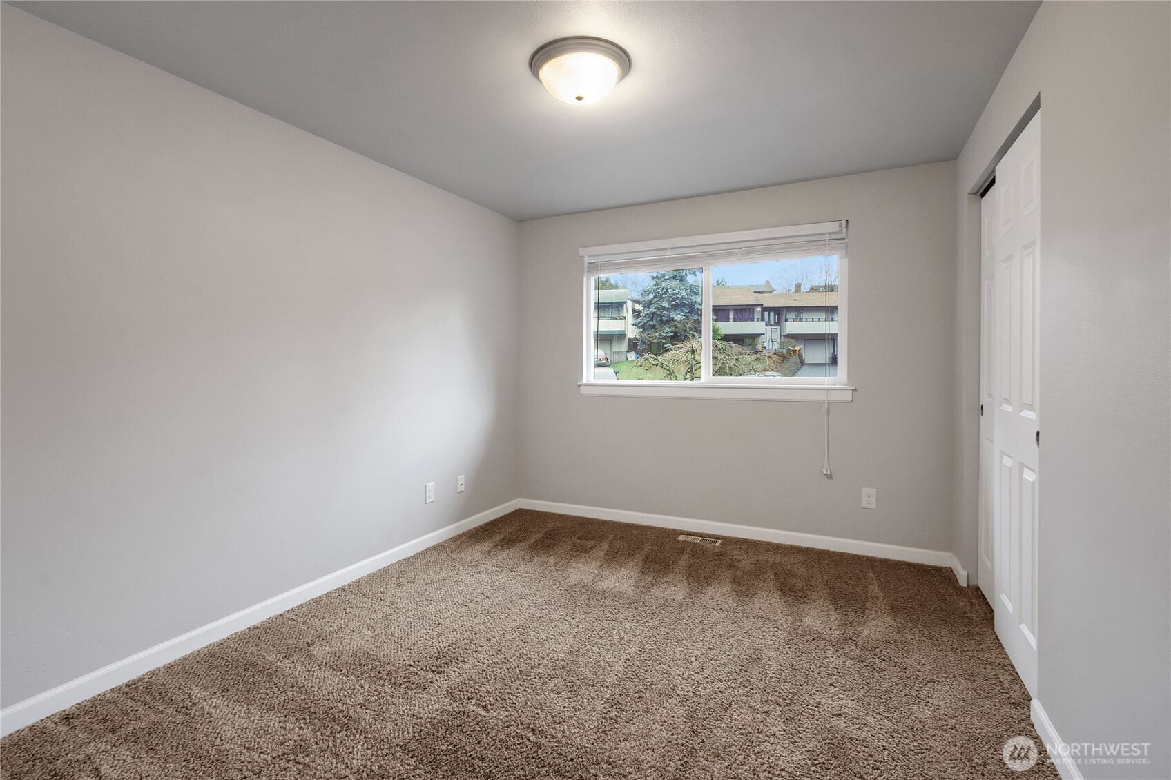 30331 9th Avenue S, Federal Way, WA 98003