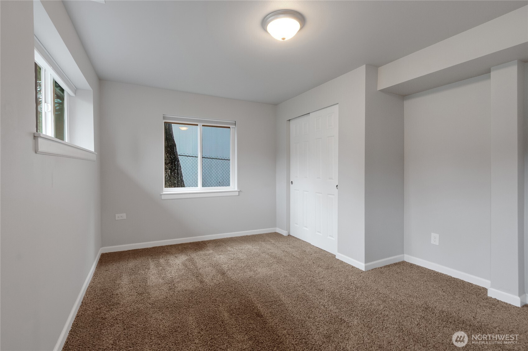 30331 9th Avenue S, Federal Way, WA 98003