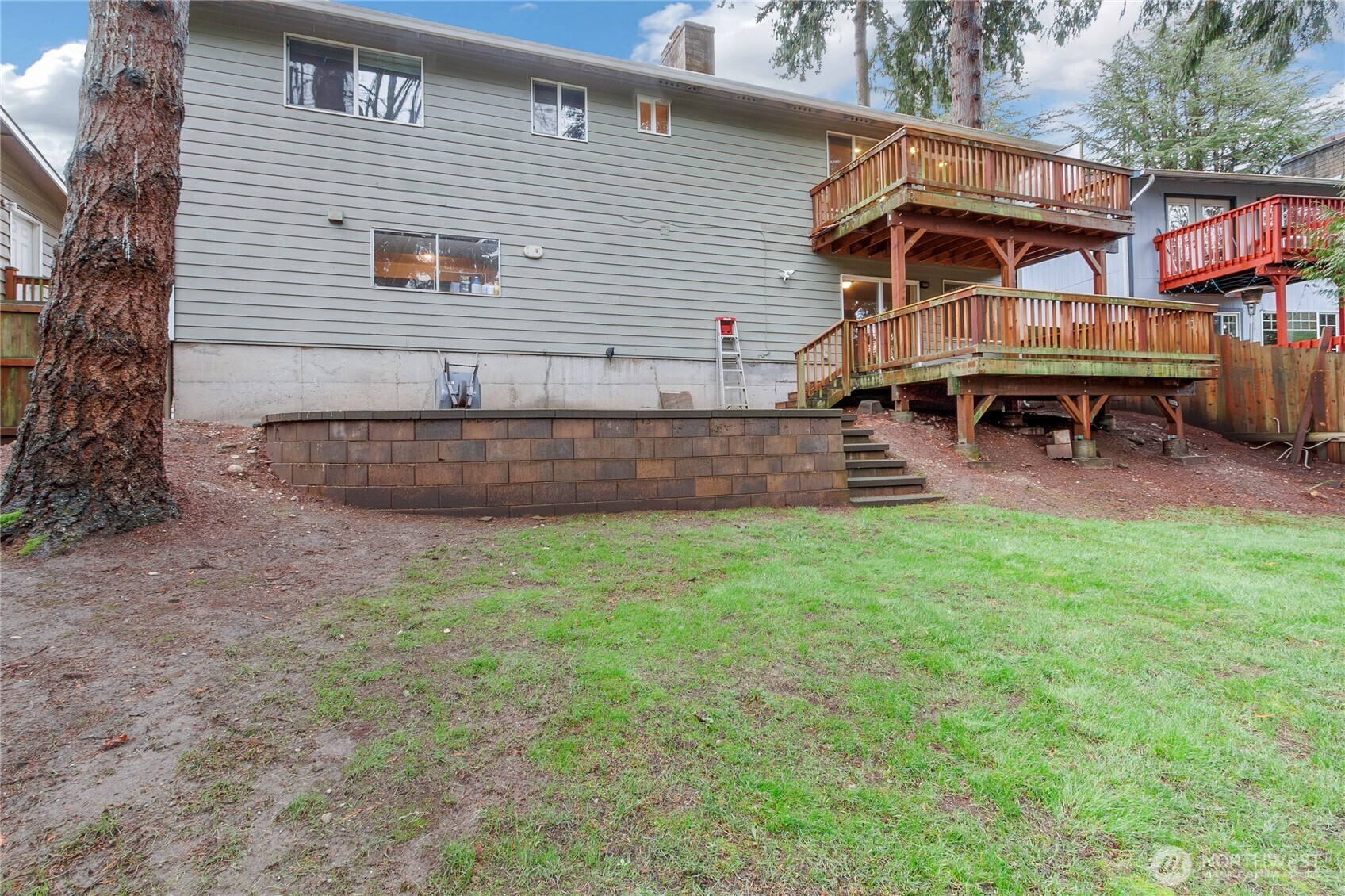30331 9th Avenue S, Federal Way, WA 98003