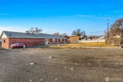 319 E 3rd Street , Lind, WA 99341 - Photo 3