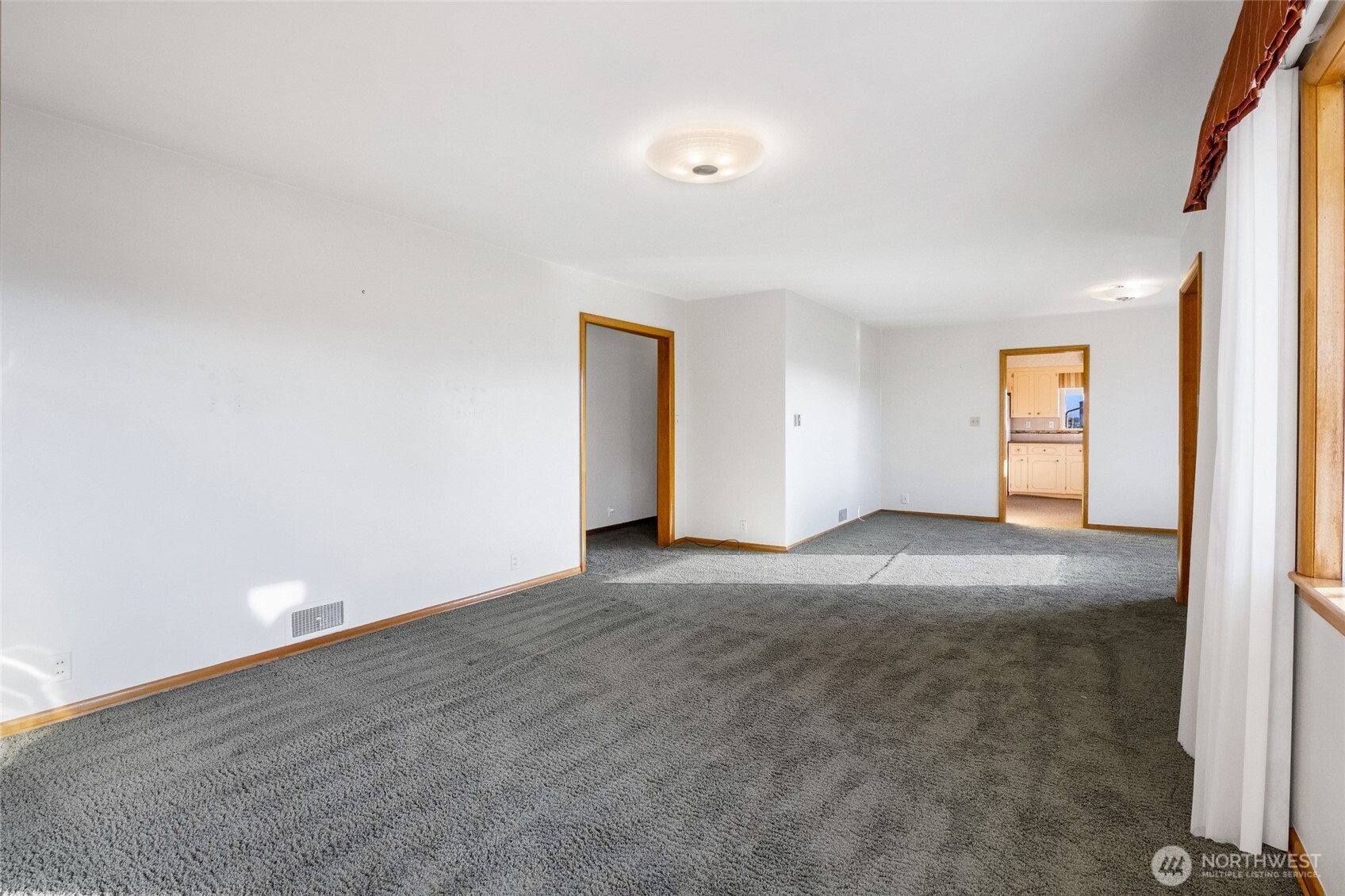 319 E 3rd Street , Lind, WA 99341