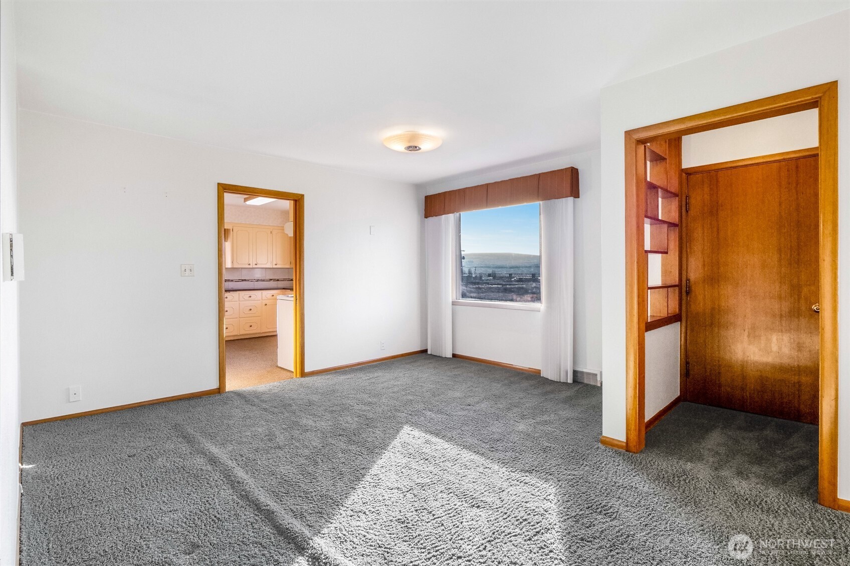 319 E 3rd Street , Lind, WA 99341
