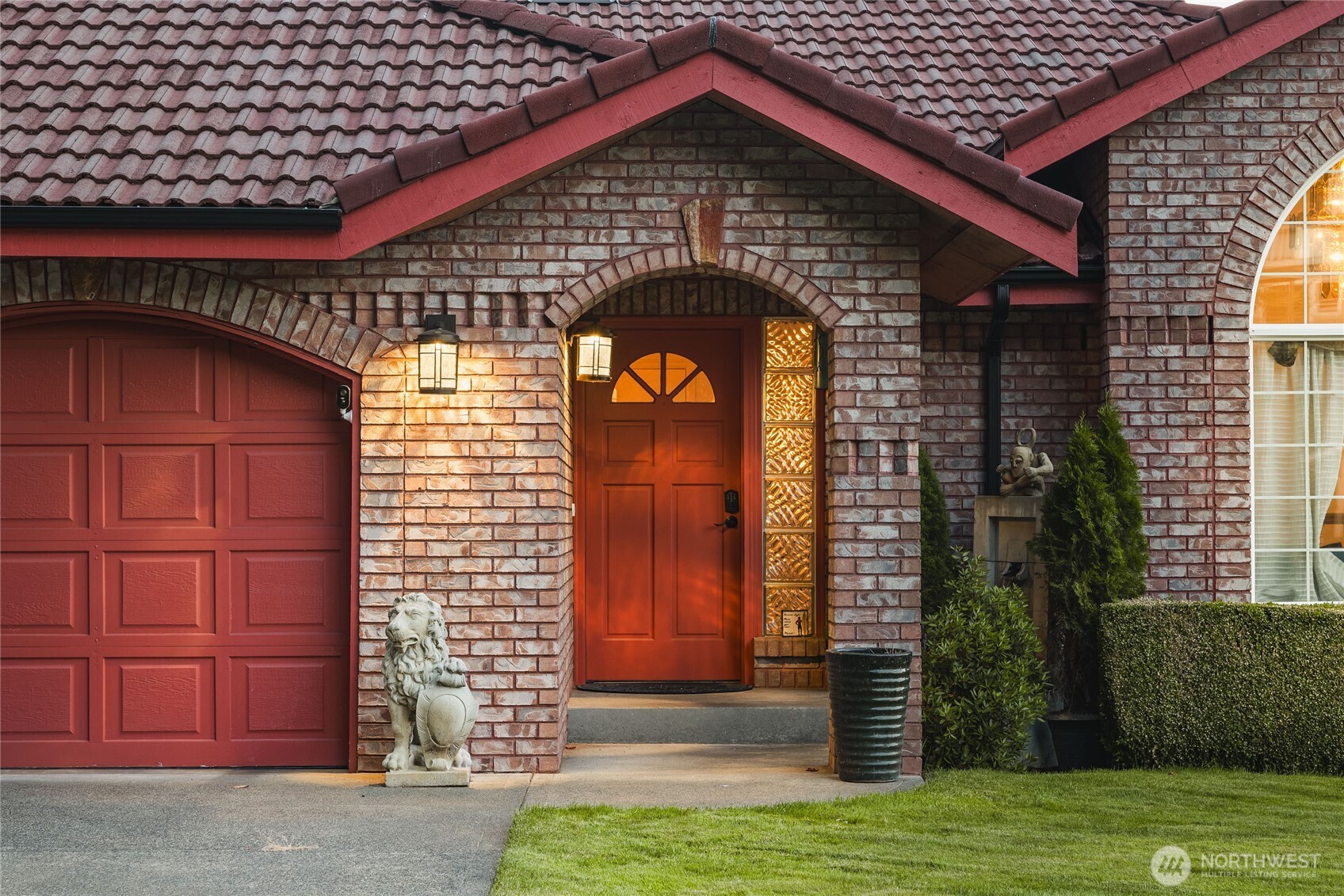 2781 Chambers Point Court , Steilacoom, WA 98388