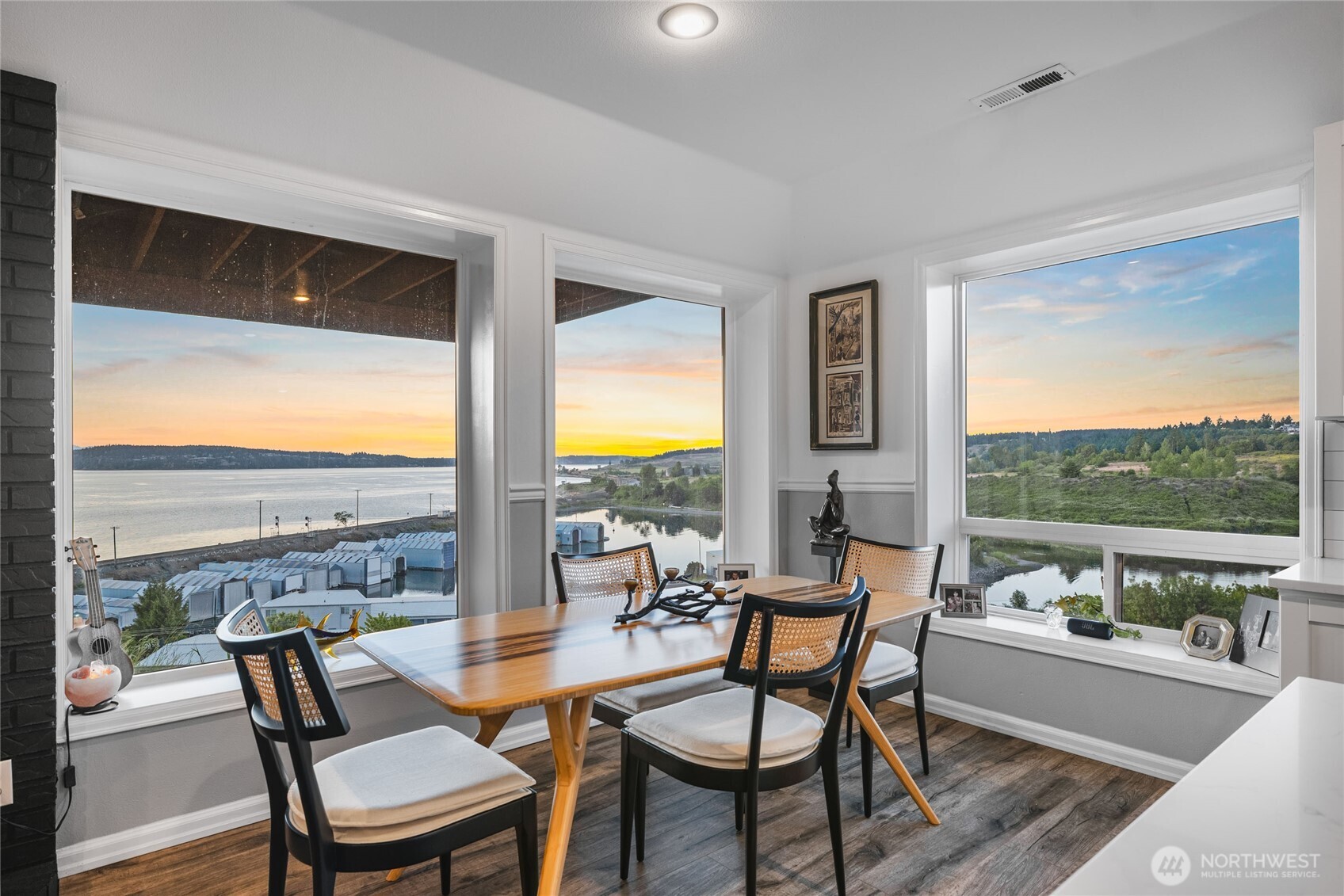 2781 Chambers Point Court , Steilacoom, WA 98388