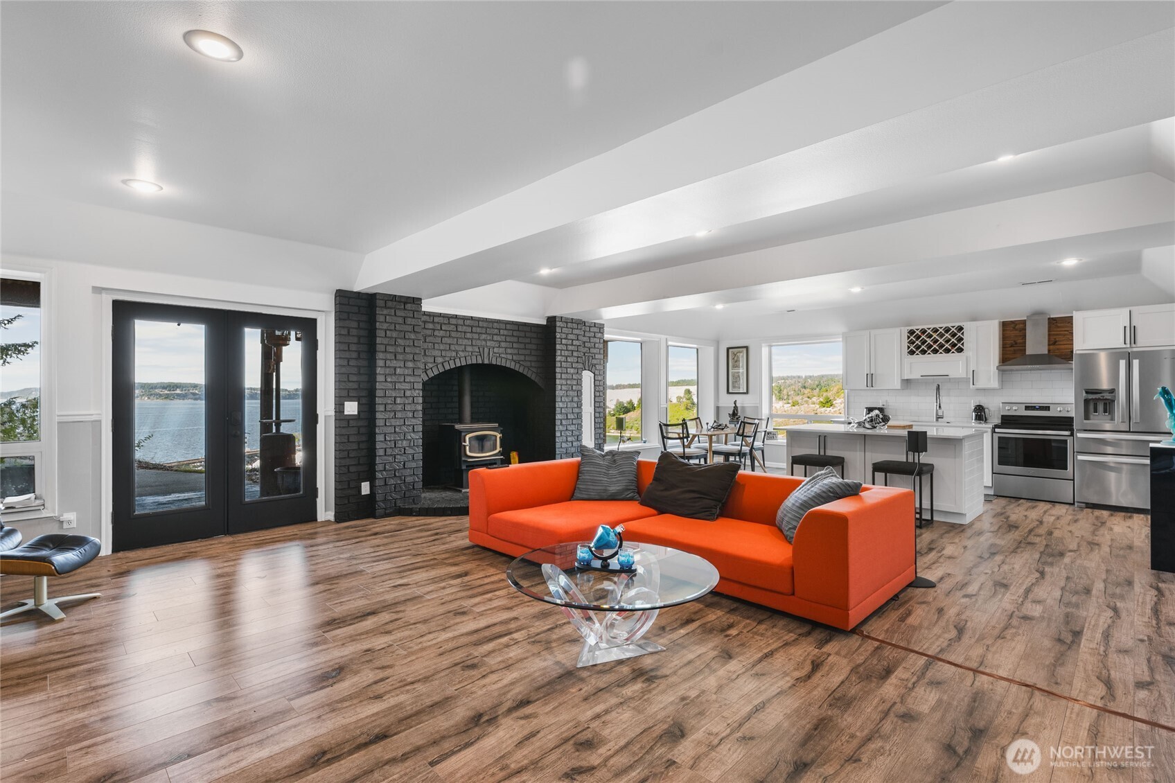 2781 Chambers Point Court , Steilacoom, WA 98388